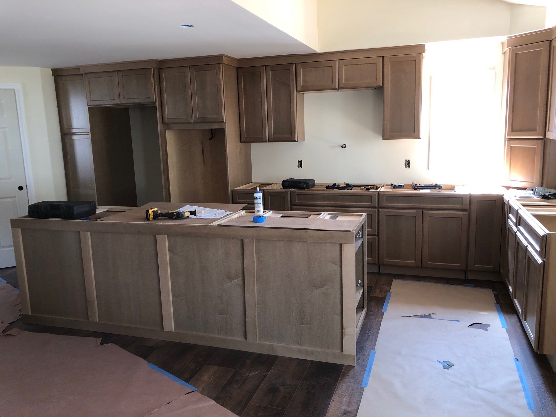 Addition: Garage, Kitchen & En-Suite by Ace Carpentry LLC 