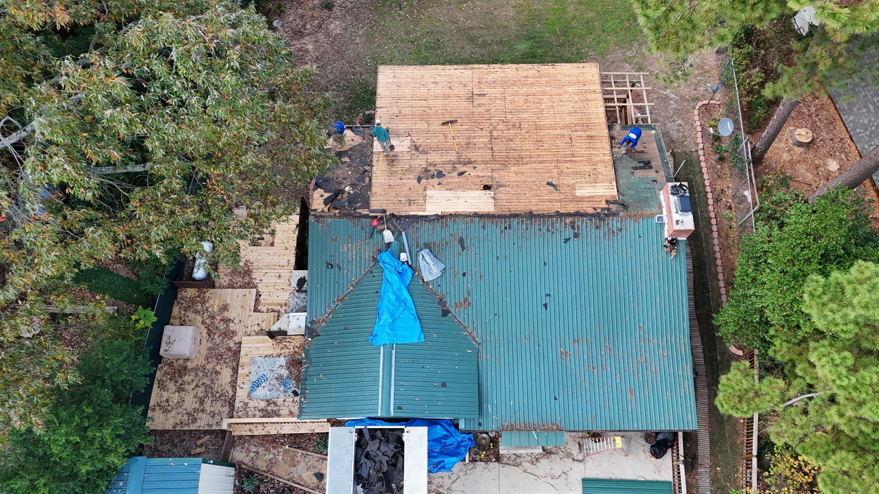 Residential Metal Roof Replacement using 26 Gauge Colored Panels by Hostetler Roofing