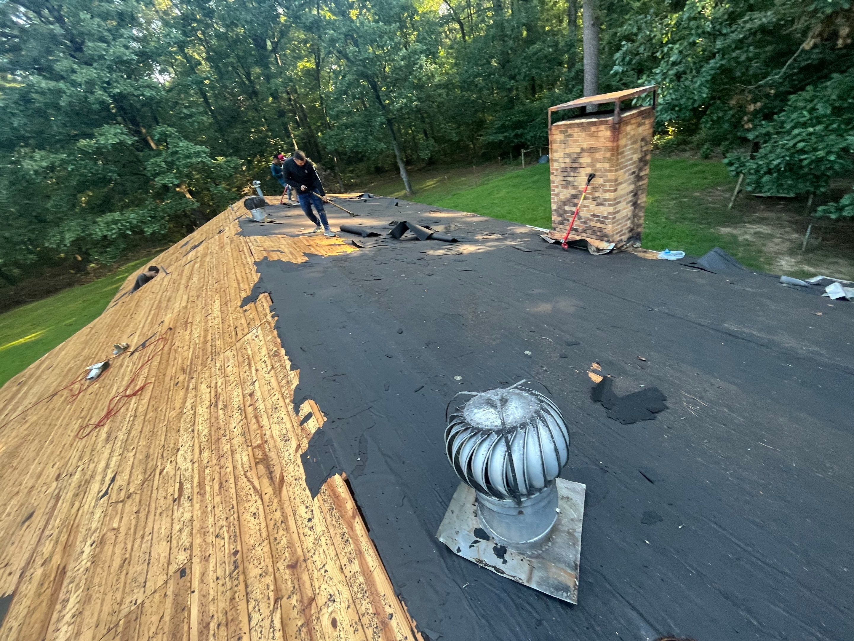 Residential Reroof: 25 Year 3-Tab Shingle by Hostetler Roofing