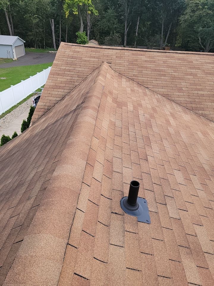 Brand: Atlas Pinnacle Color: Pristine Scotchgard Majestic Shake Drip: White by Eagle Eye Roofing
