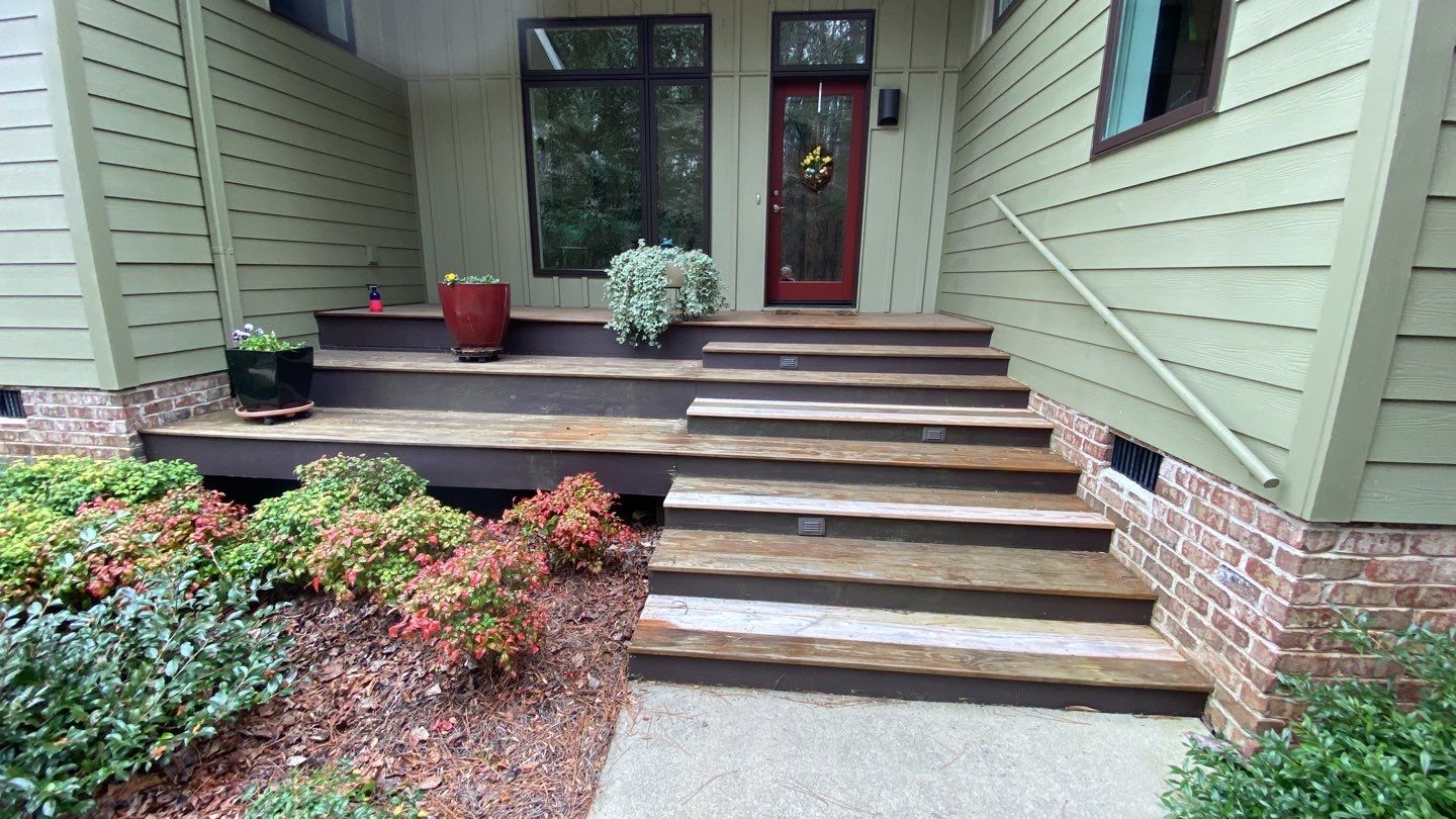 Coated Deck using Wood Sealant by DuraSeal