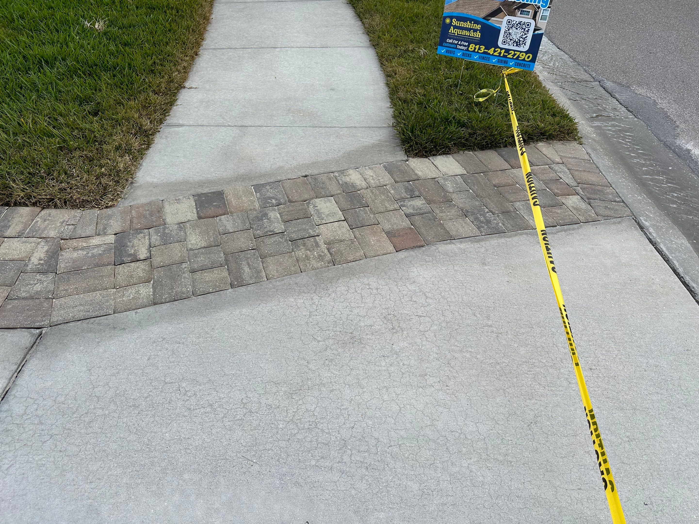 Roof Cleaning, Driveway Cleaning & Paver Patio Cleaning in Willow Palms Estates, Palmetto, FL | Sunshine AquaWash by Sunshine AquaWash