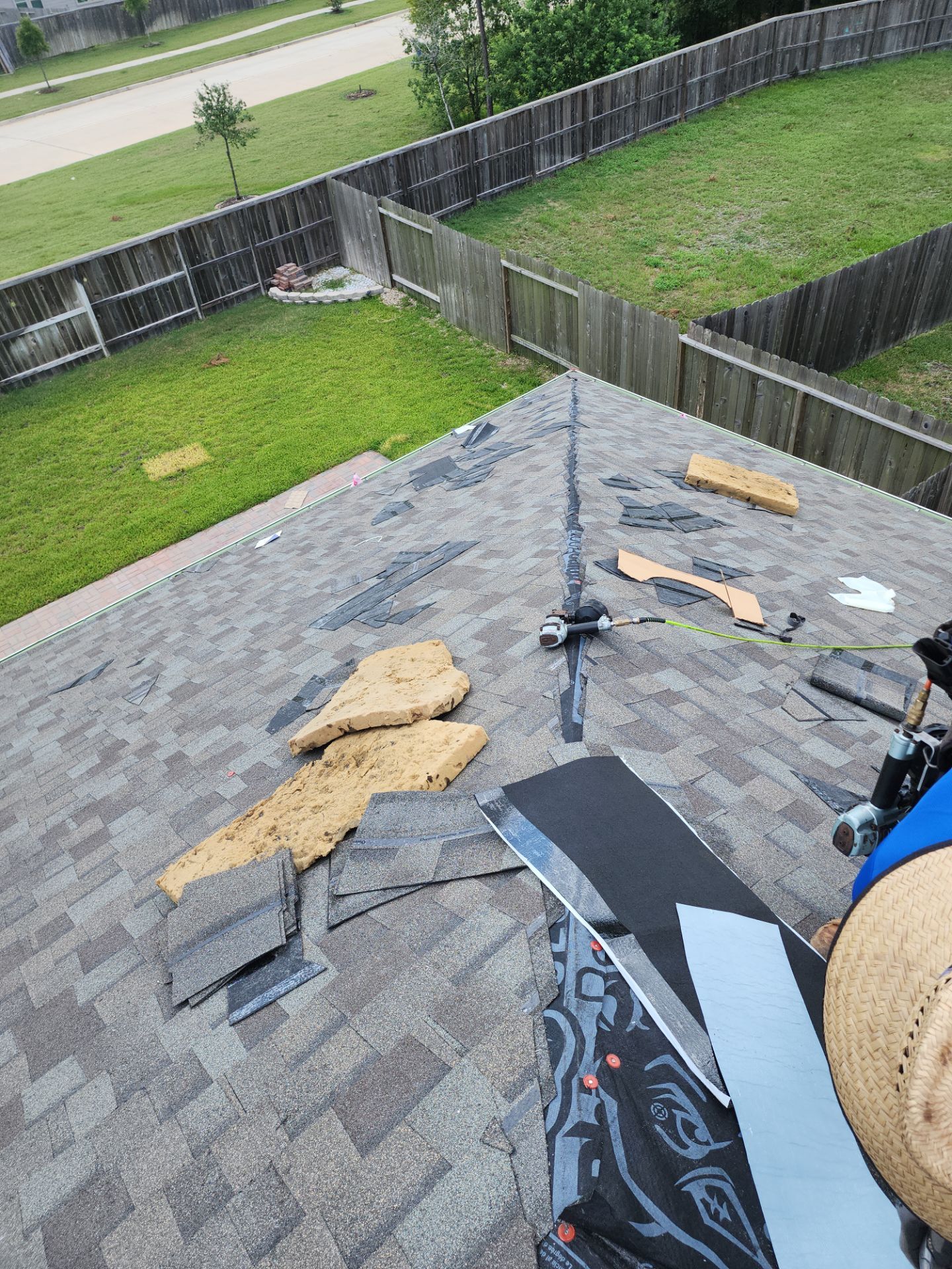 Residential Roofing Installation using Owen's Corning Duration (Lifetime) Shingles by Roof Repair Company