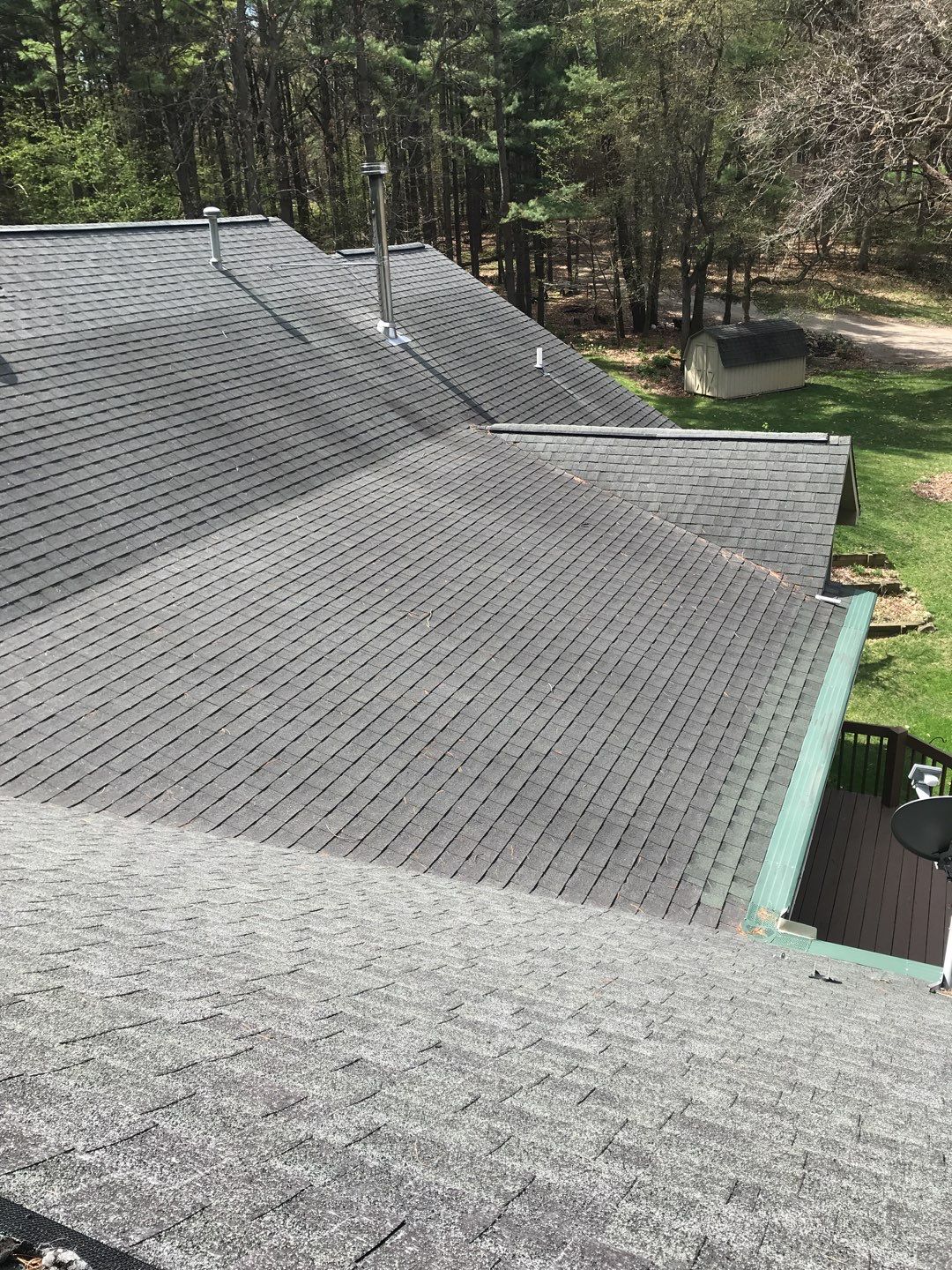 Residential Roofing Installation using Vic West Cedar Creek Shake by 4Ever Metal Roofing