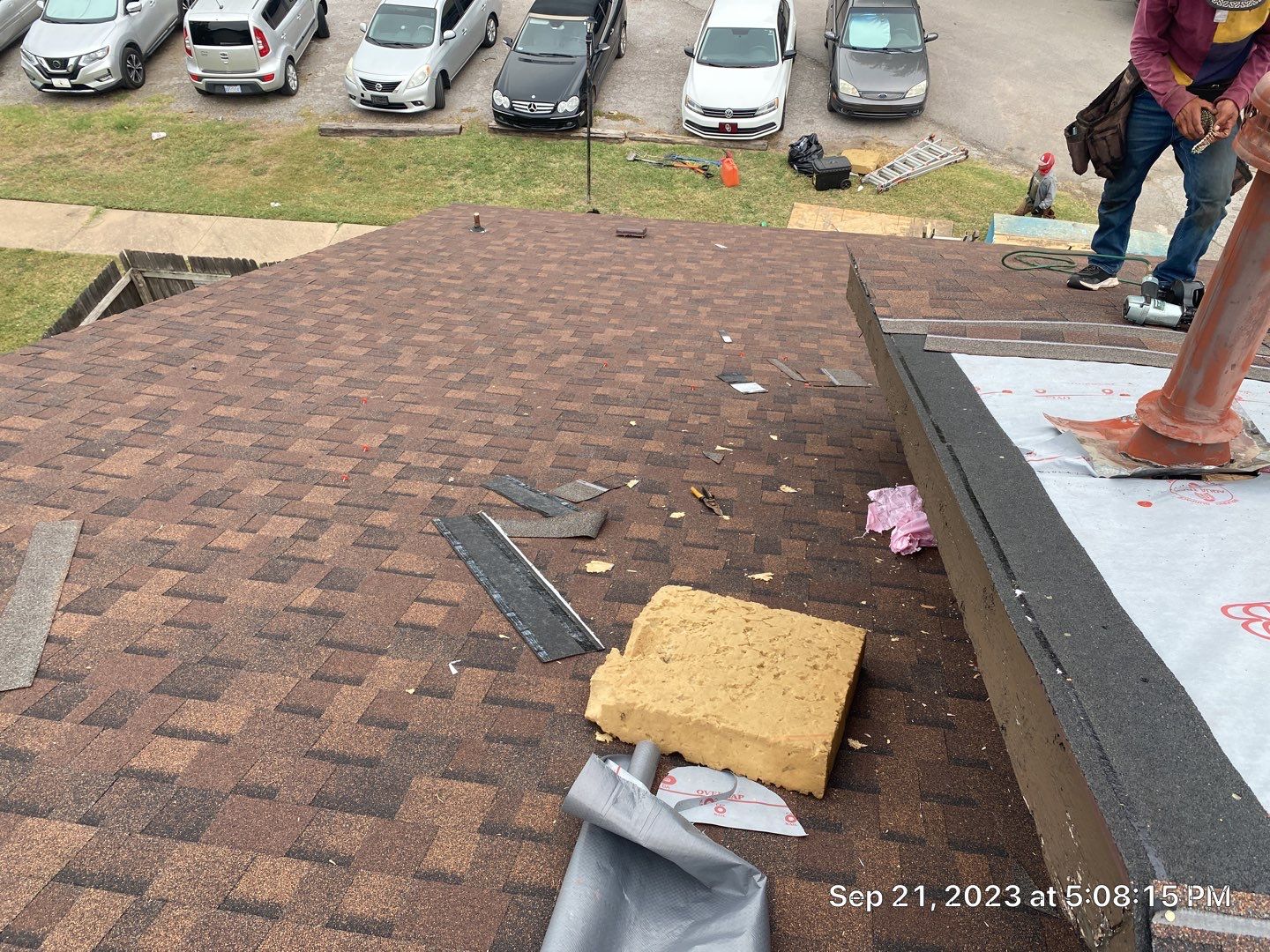 Shingle Project in Tulsa by Decor Roofing & Restoration