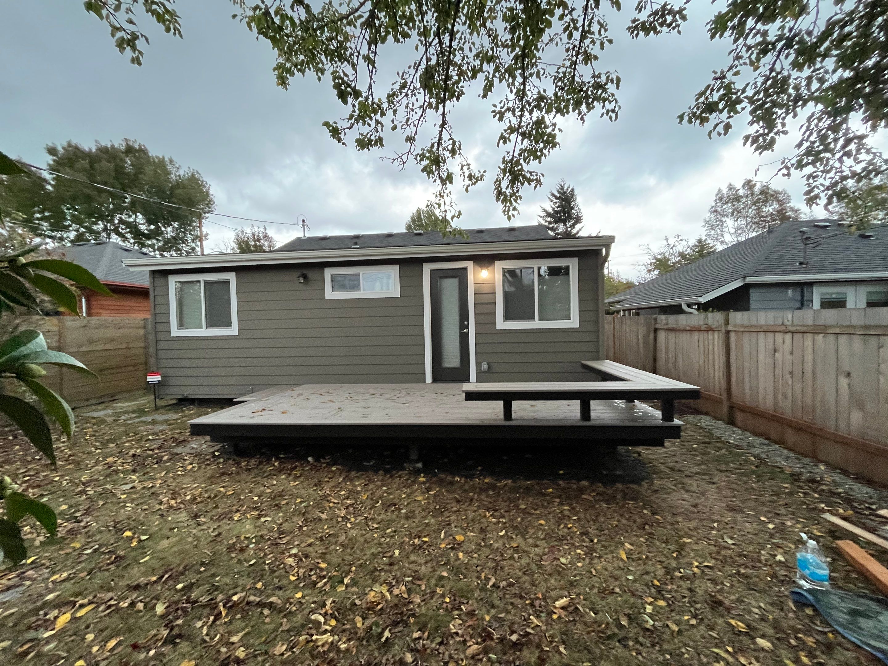 Seattle Deck & Bench by Alki deck builders 
