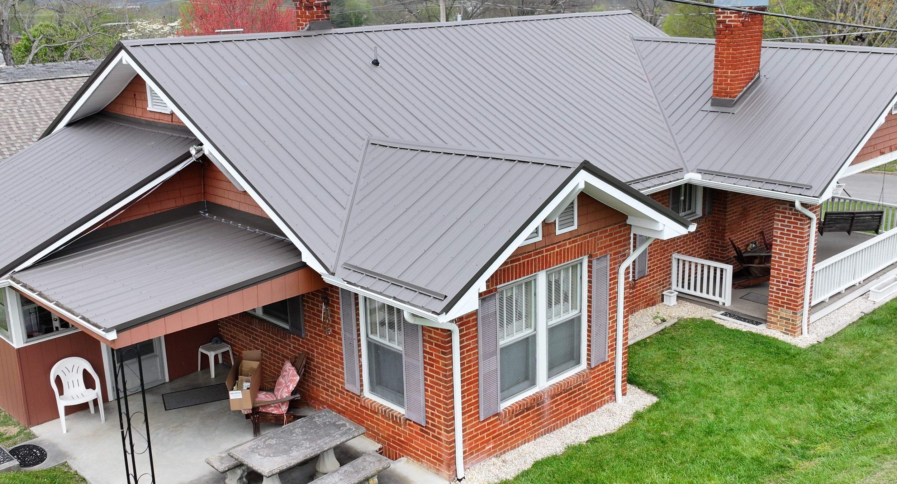 Winters Residence by Omnia Roofing