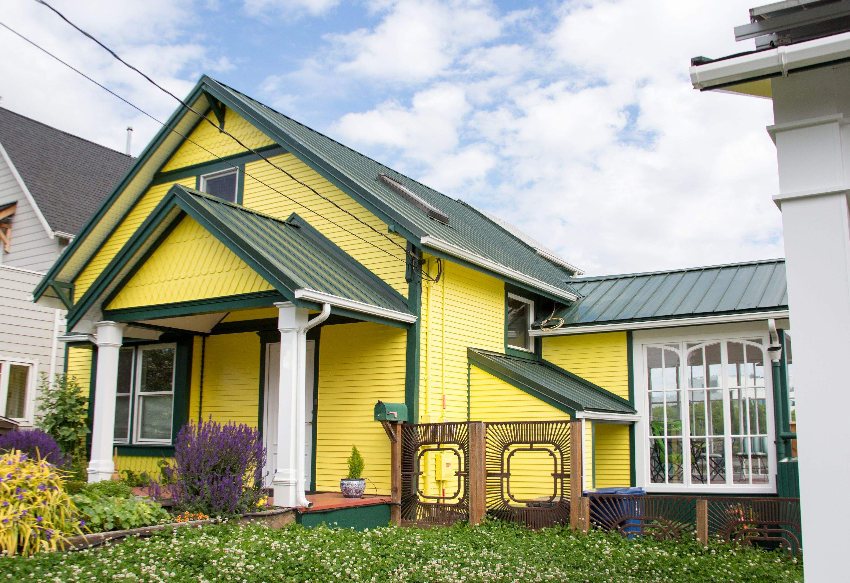 RSNW Portfolio: Metal Panels by Roofscapes NW