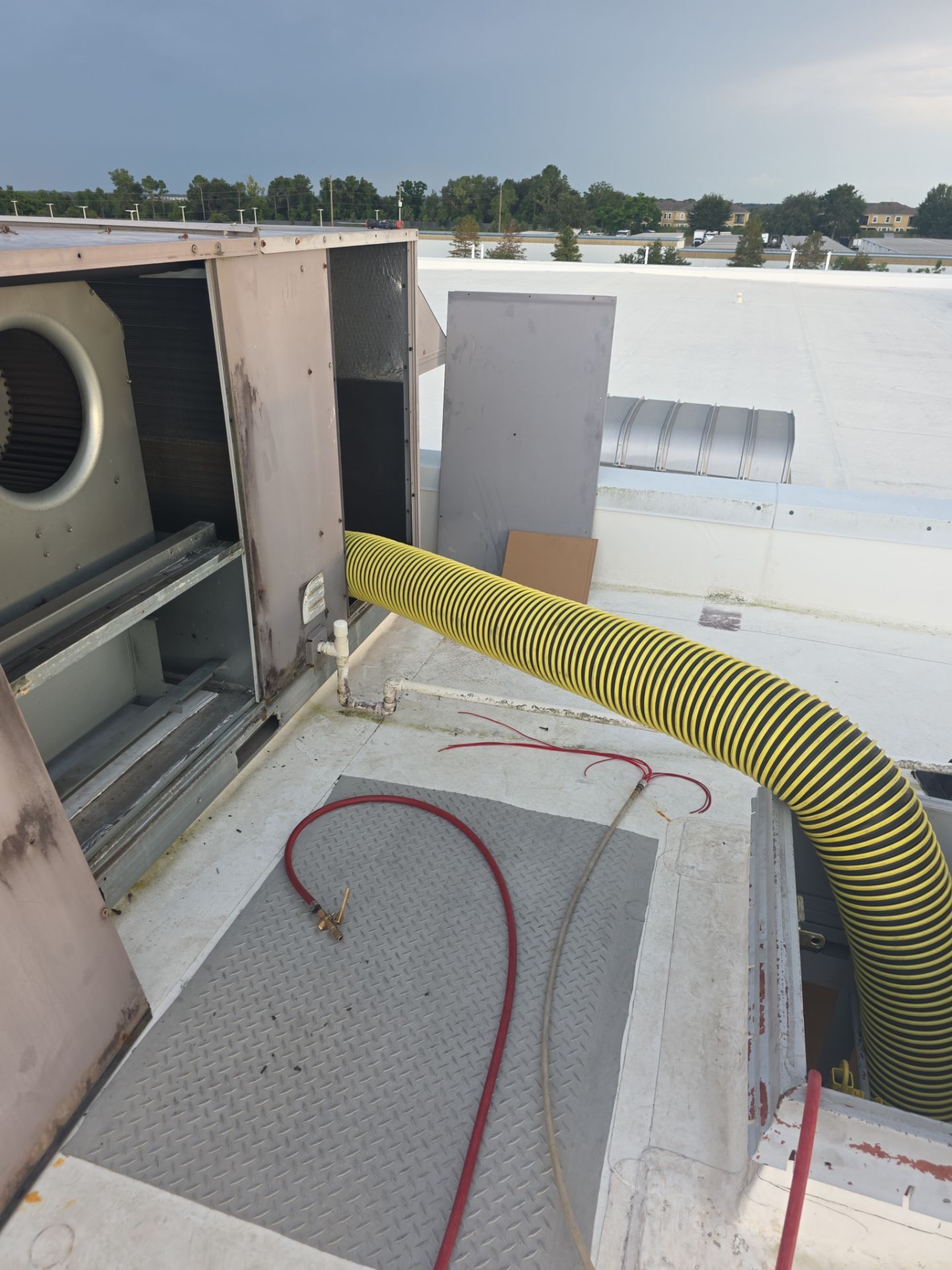 Commercial Air Duct Cleaning in Clermont by Hygienic Air, Inc