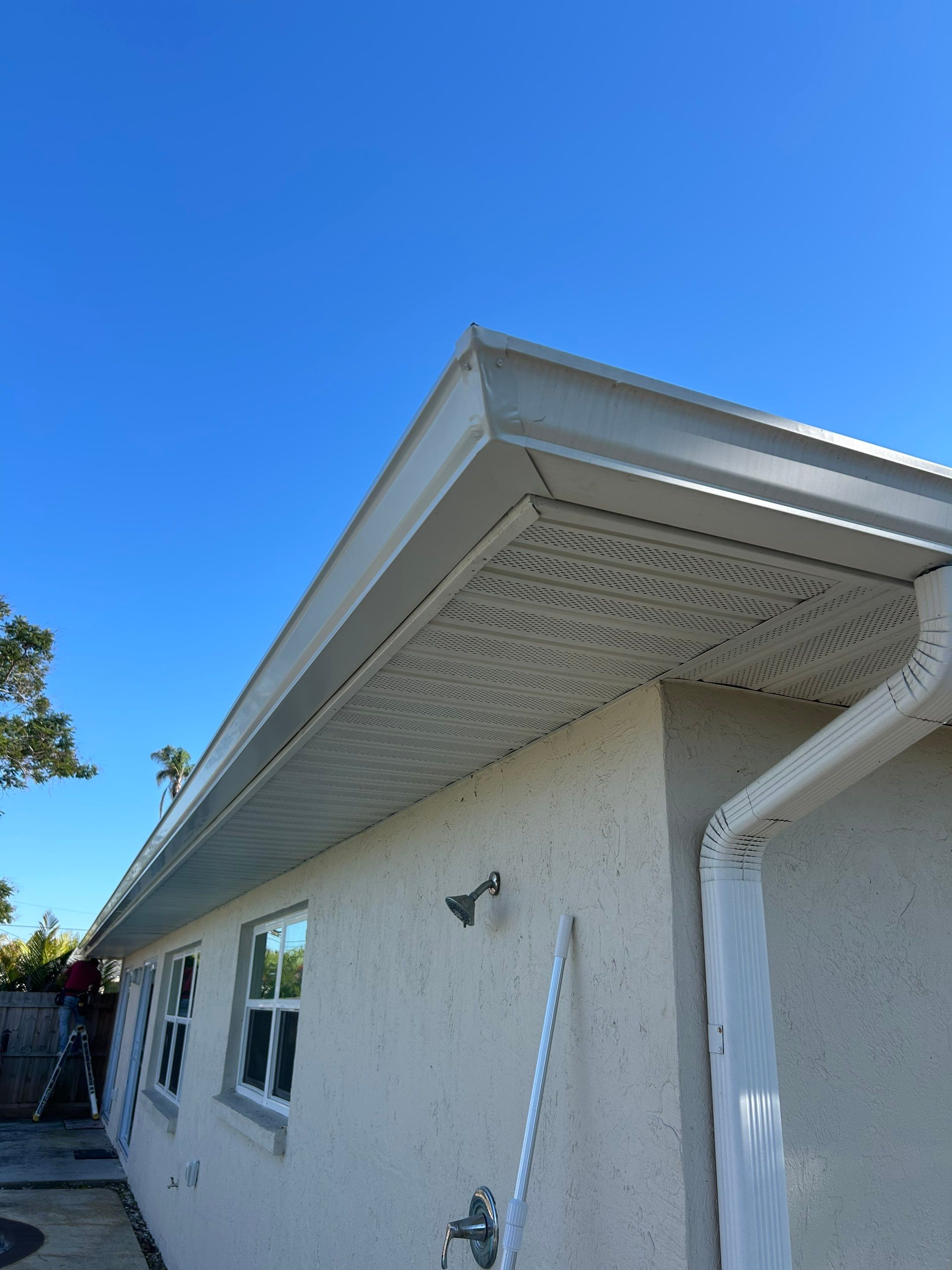 Soffit and Fascia Installation in Venice FL by Gutter Professors