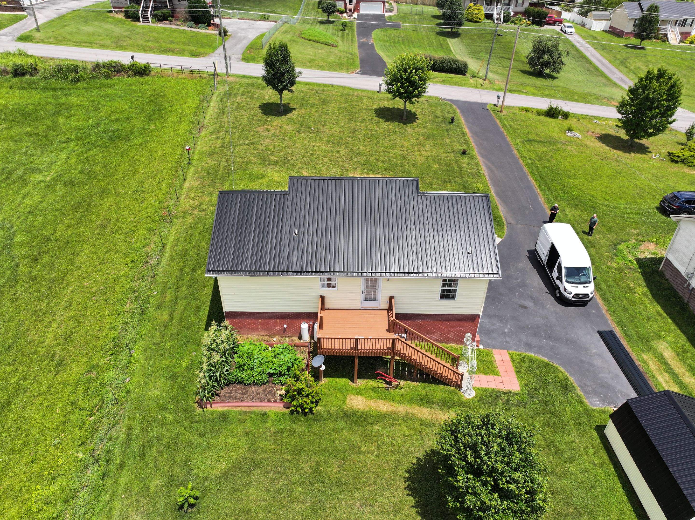 Shortridge Residence by Omnia Roofing