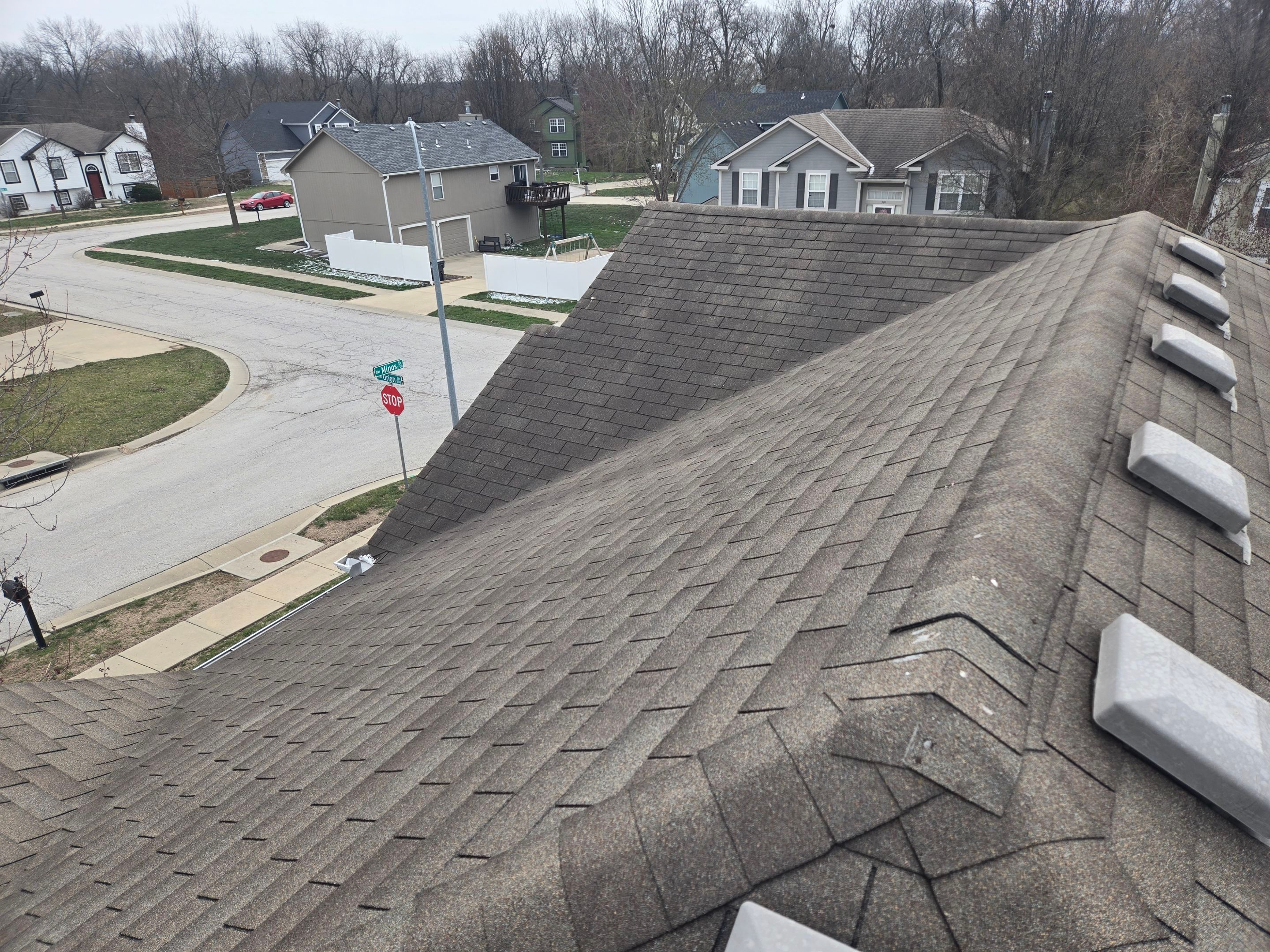 Grain Valley Residential Roof Replacement Featuring GAF Timberline HDZ Shingles by Summit Roofing