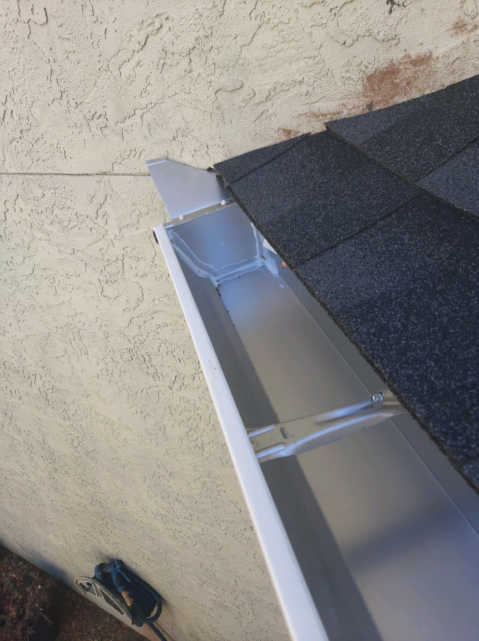 Gutter Installation using K-Style Seamless Gutters by Gutter Professors