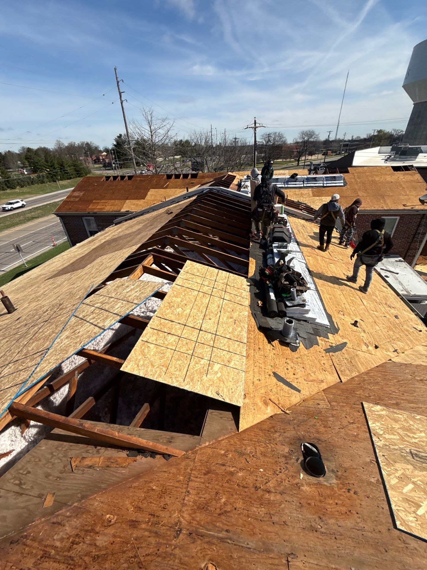 Multi-Unit Roof Replacement and Decking Repair in St. Louis by Acute Roofing And Exteriors 