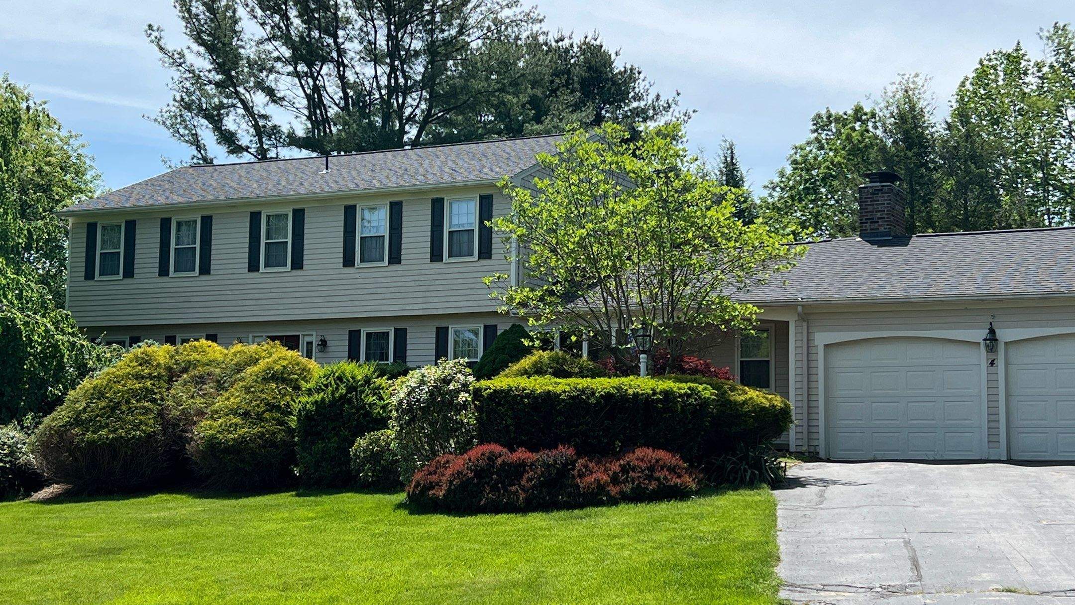 Moire Black Roofs by Pinnacle Roofing & Skylights