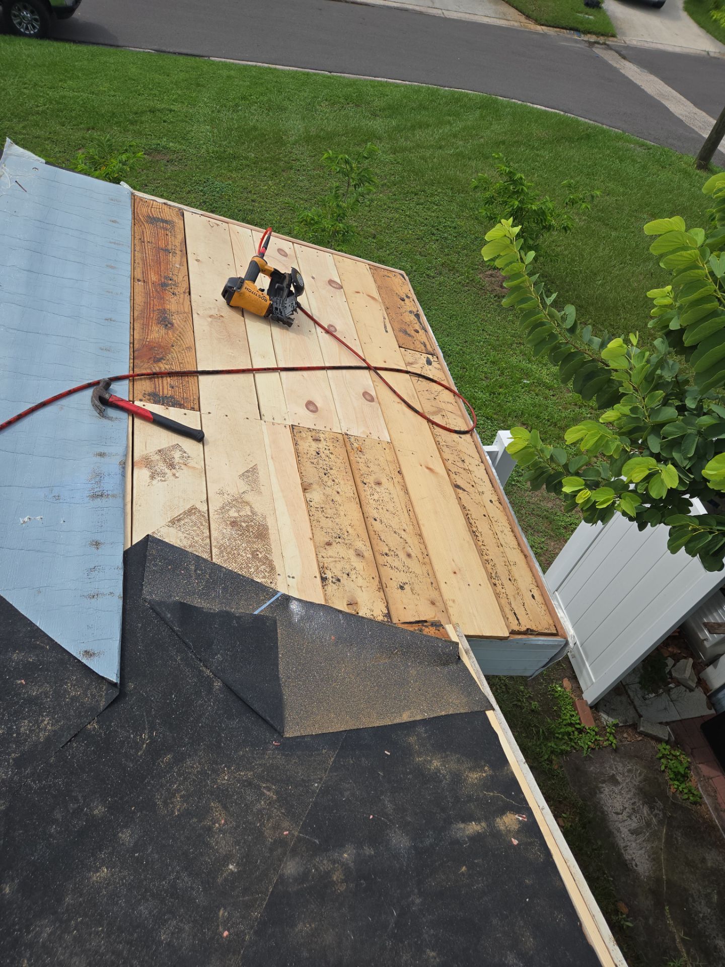 Project in Seminole 33772 by Mitchell Roofing Company LLC