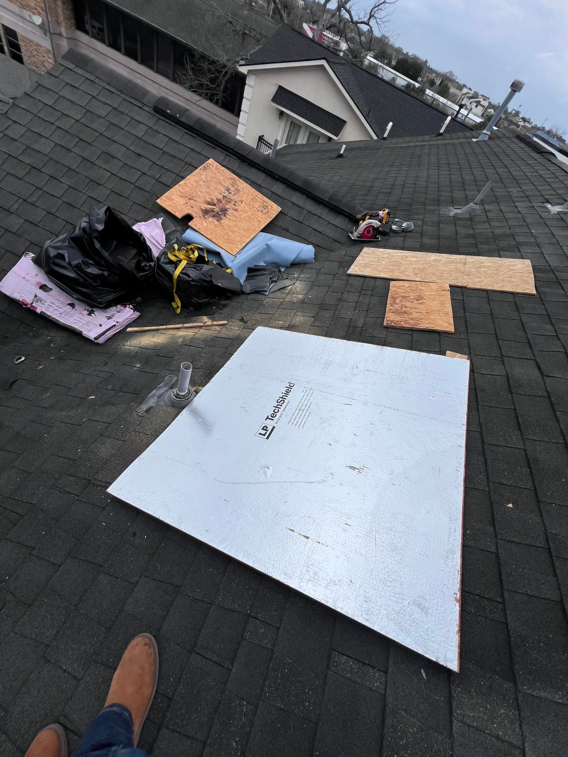 Hail Damage using Owen's Corning Duration (Lifetime) Shingles by Roof Repair Company