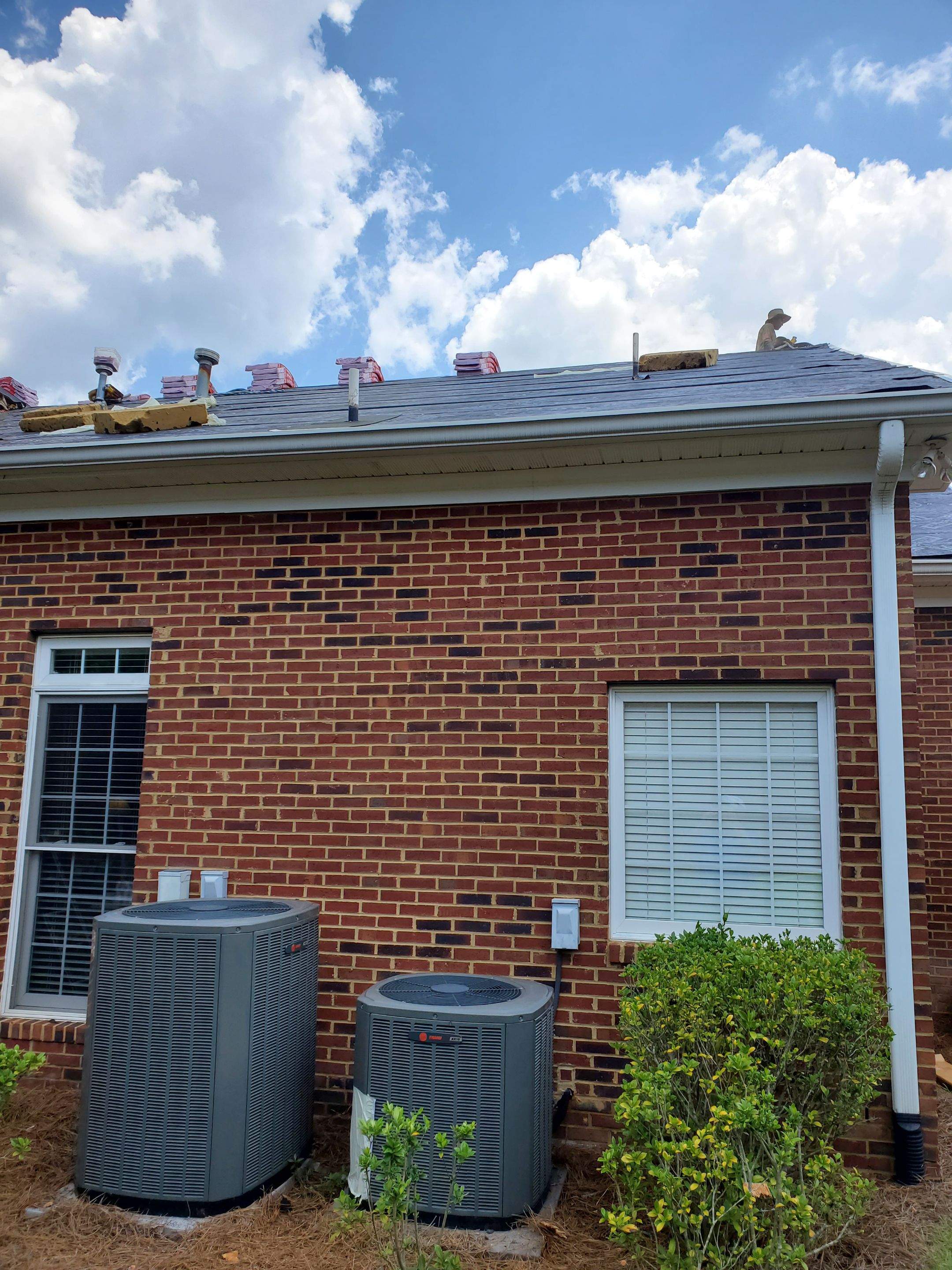 Residential Roofing Installation using Owens Corning® Oakridge Estate Gray by Indigo State Roofing