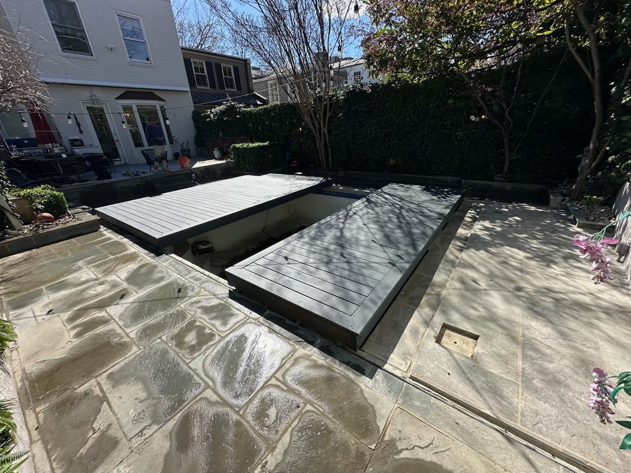Automatic deking pool cover  by Jesus Master Handyman LLC 