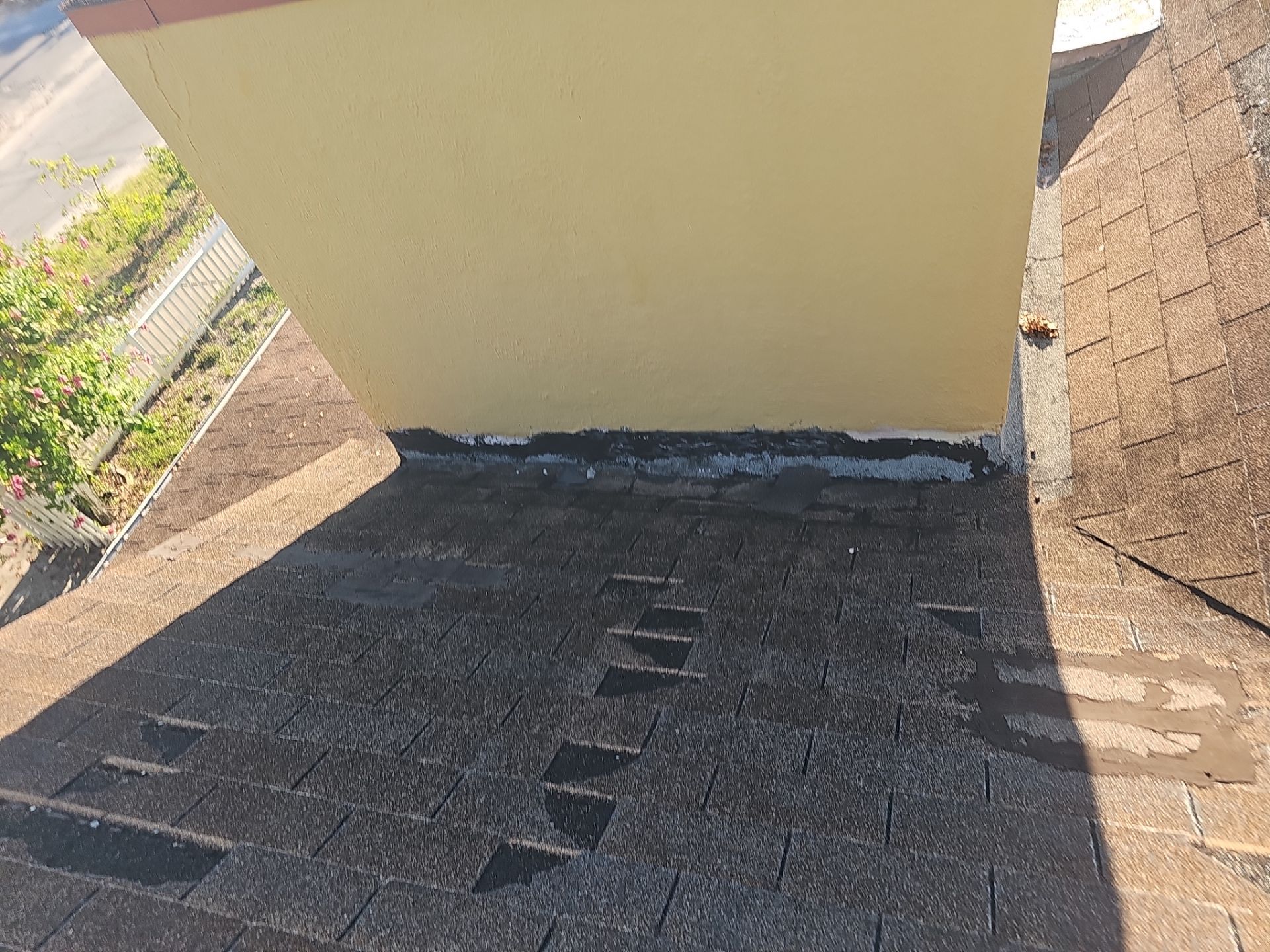 Project in Gulfport 33707 by Mitchell Roofing Company LLC 