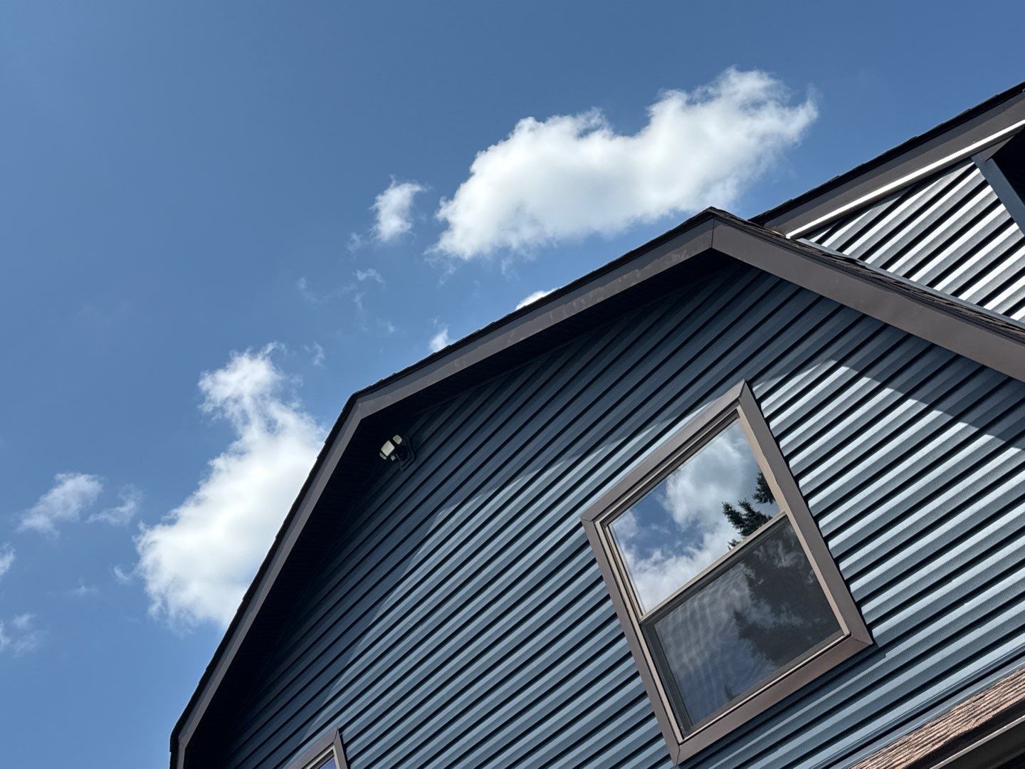 Siding Replacement using Alside Charter Oak D4.5" by 180 Contractors