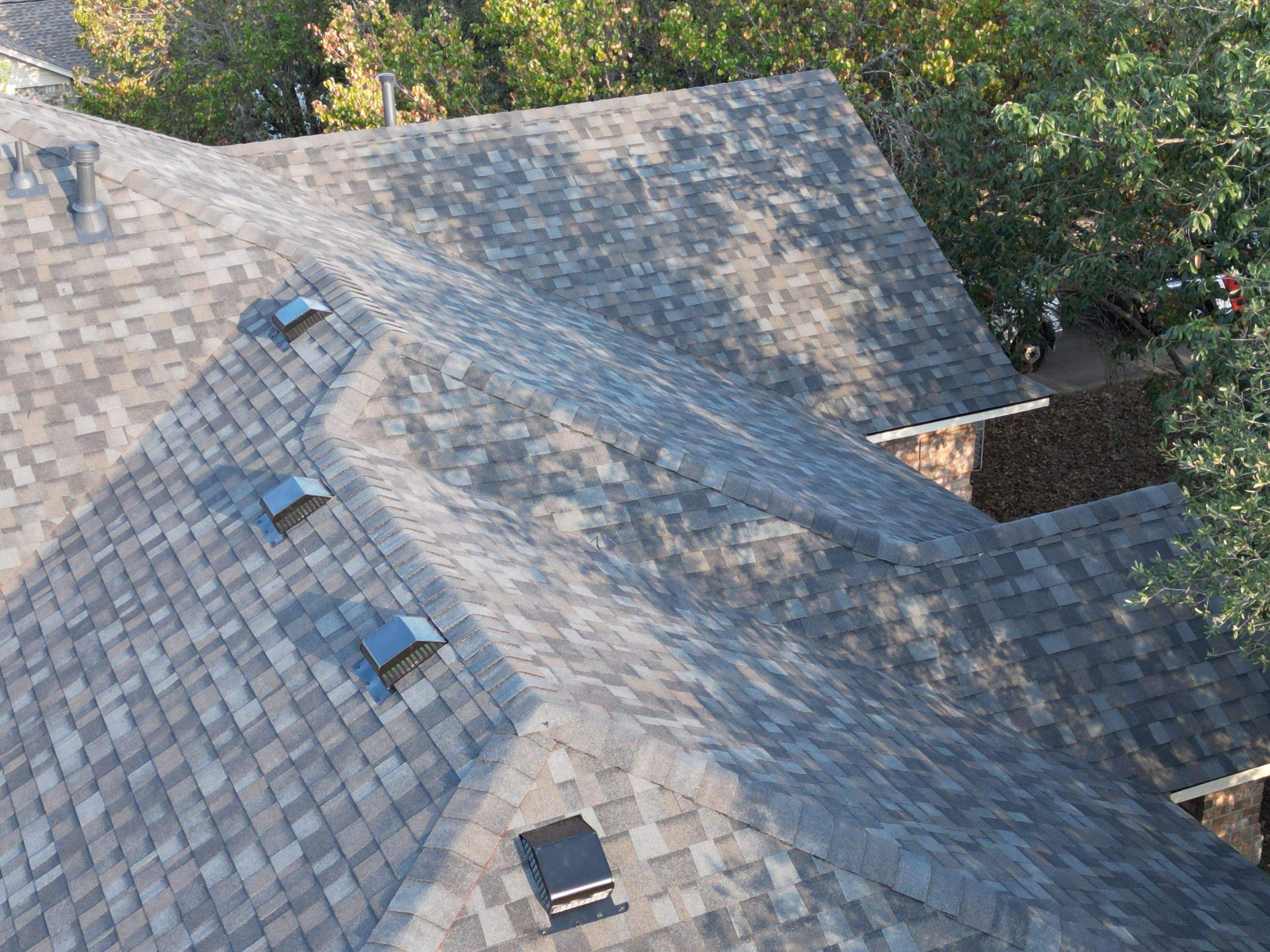 Williamsburg Gray - Owens Corning TruDefinition Duration by RoofsOnly.com