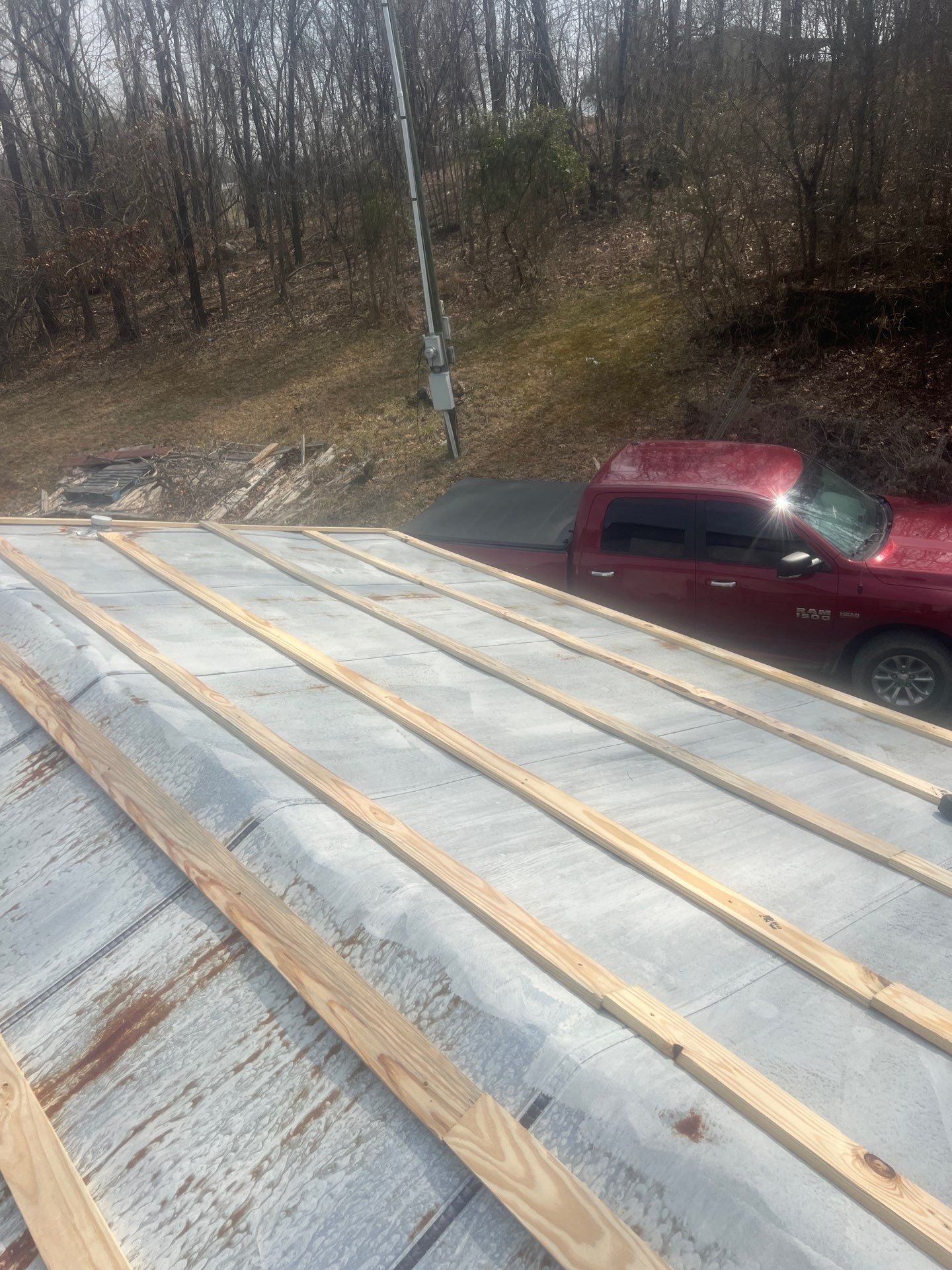 Carr Residence by Omnia Roofing