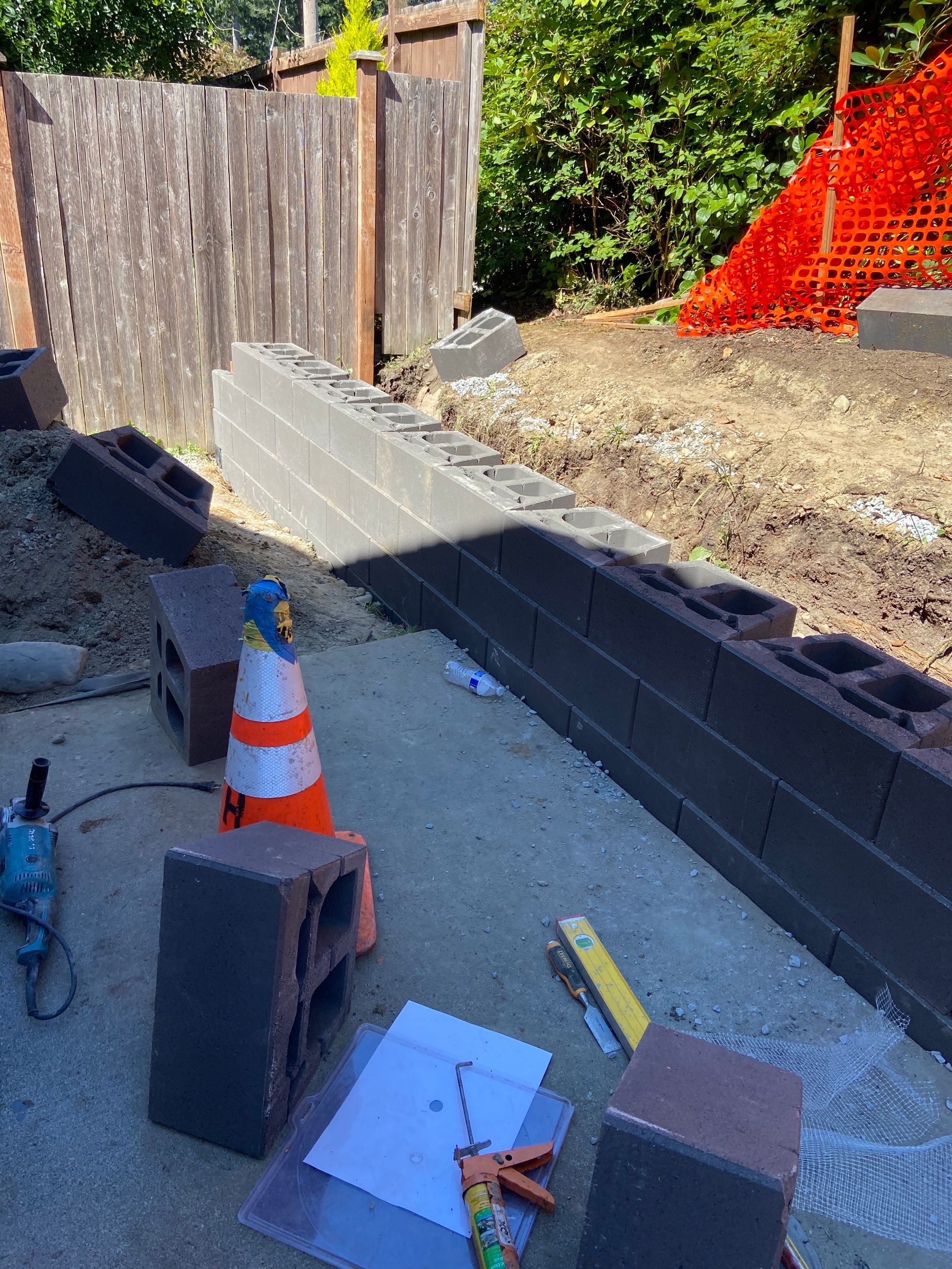 Jireh Outdoor Projects | Retaining Wall & Fence Build by Jireh Asphalt & Concrete Inc 