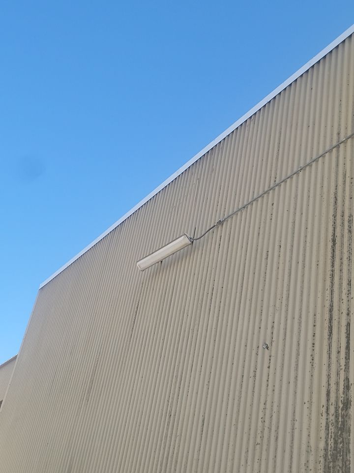 TPO single-ply roofing system using GAF by Straight Edge Roofing Inc