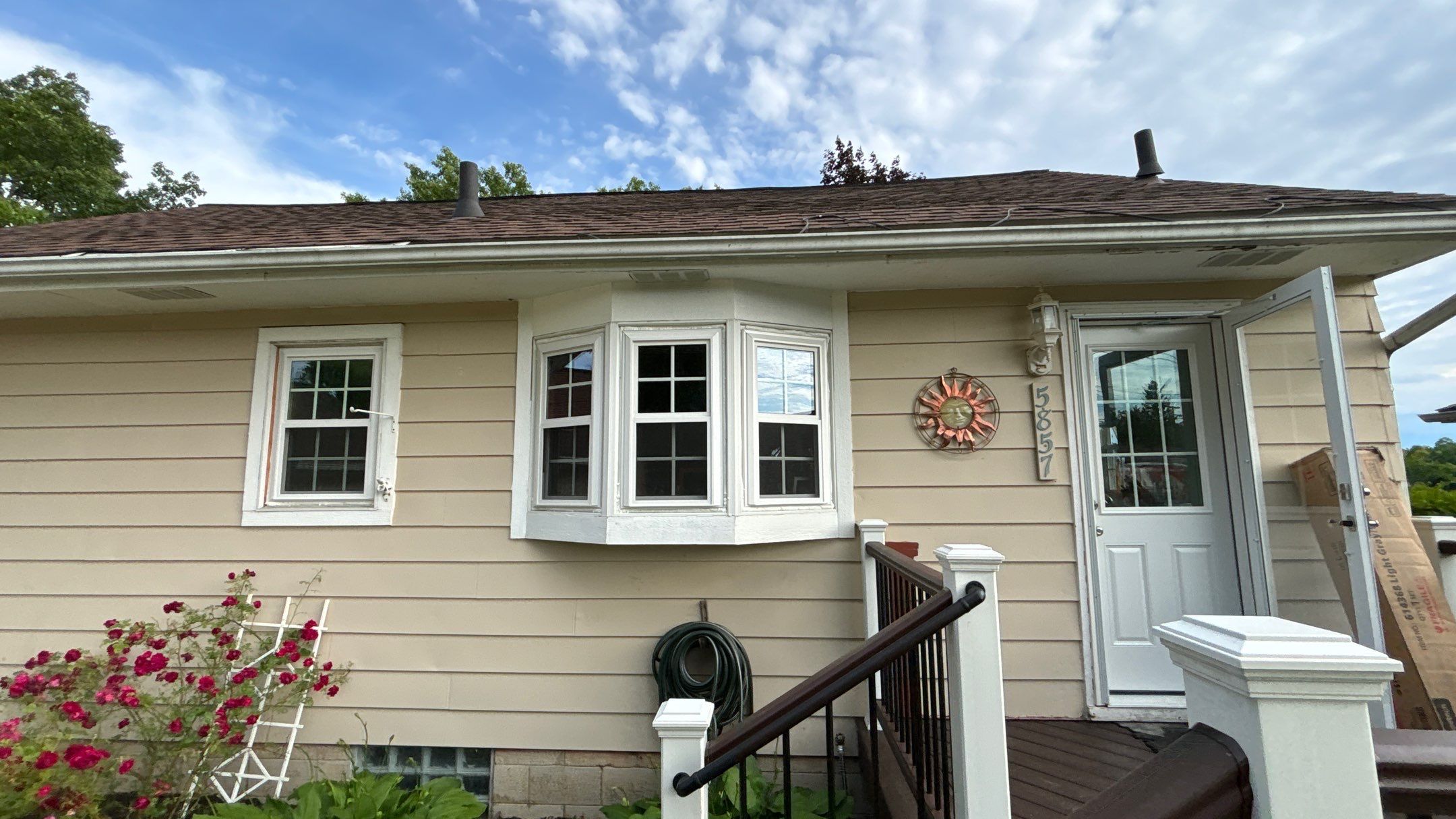 Siding Replacement using Alside Odyssey D4" by 180 Contractors