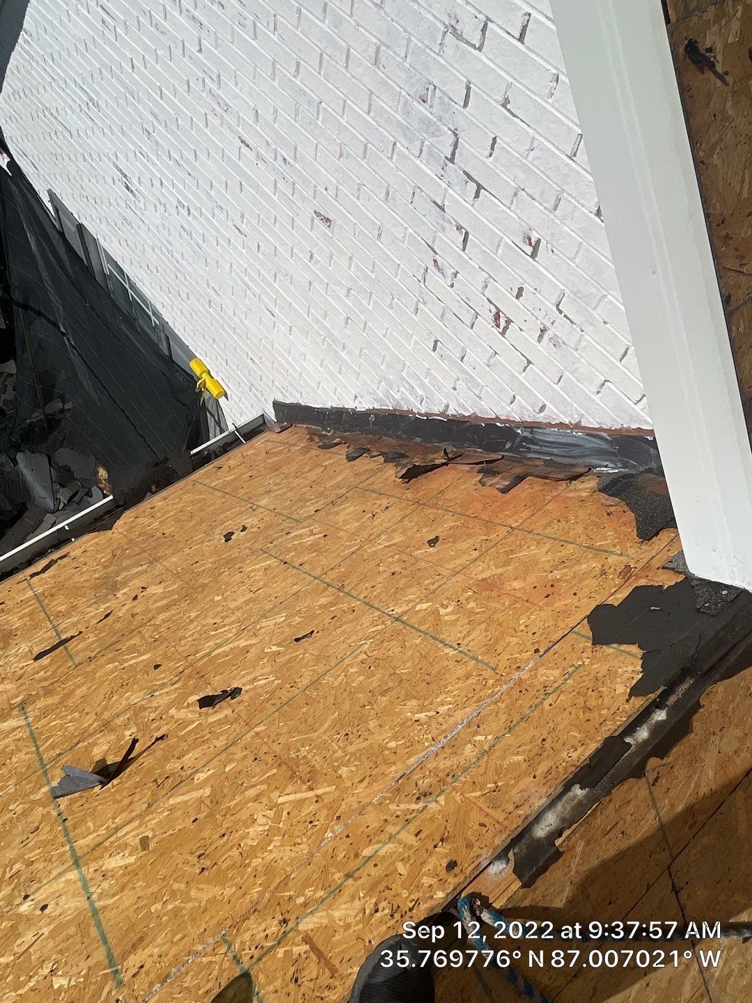 Residential Roofing Installation using Owens Corning Oakridge Roofing System by Undersun Roofing 