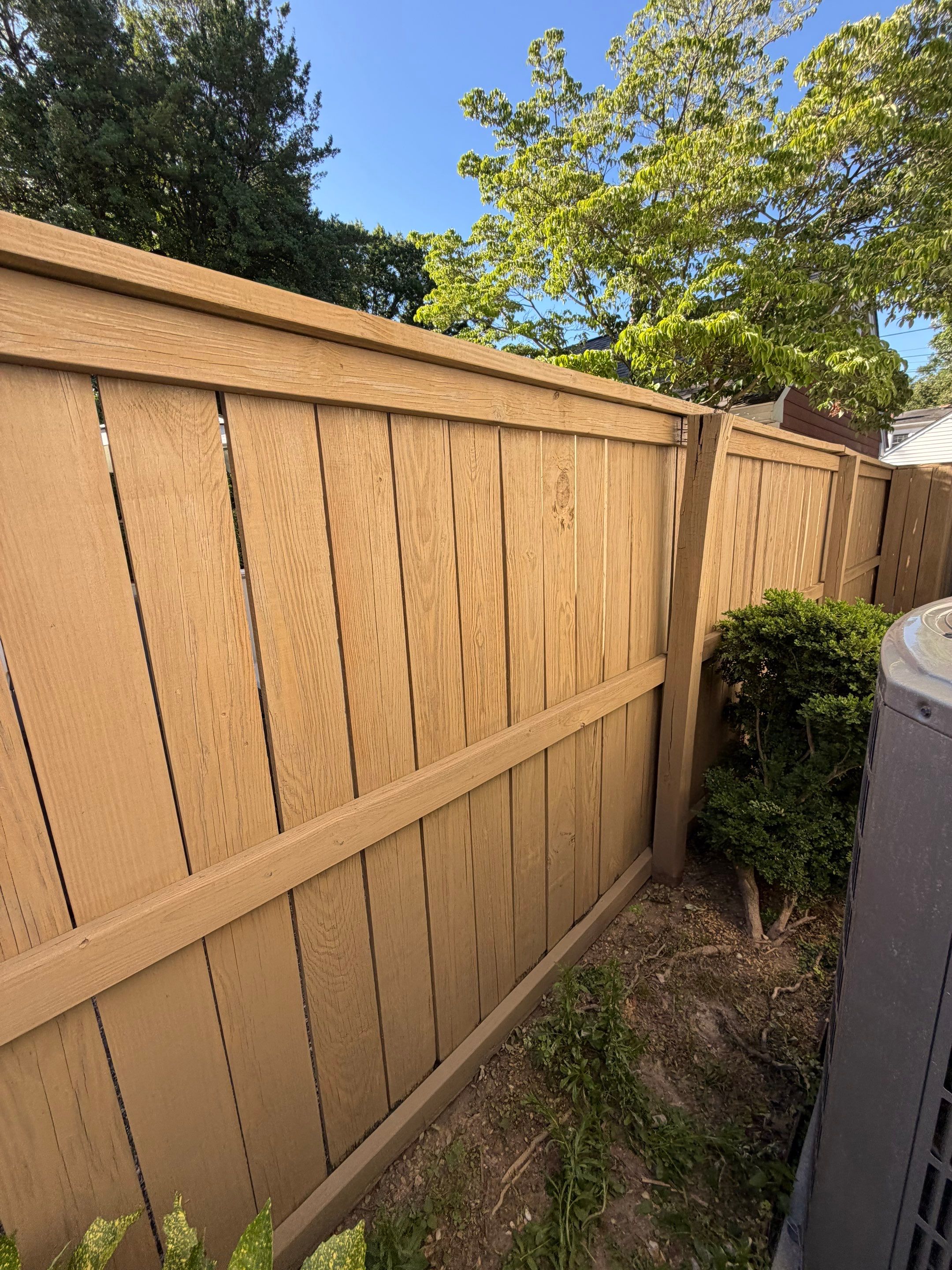 Deck and Fence Powerwash and Staining in Richmond, VA by Graystone Group