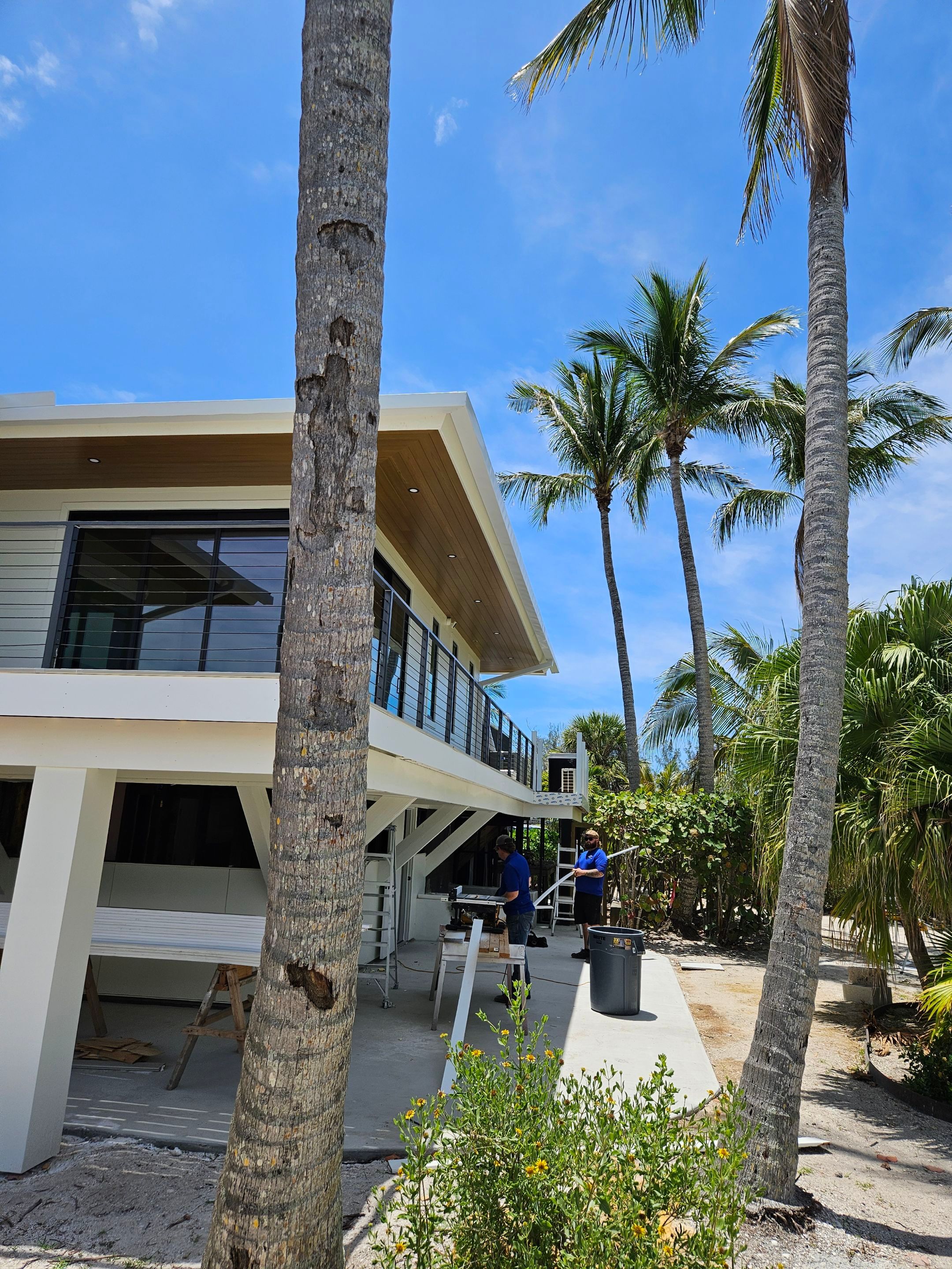 7-Inch Smooth Box Seamless Gutters using Seamless Gutters and Metal Fascia in Sanibel FL by Gutter Professors
