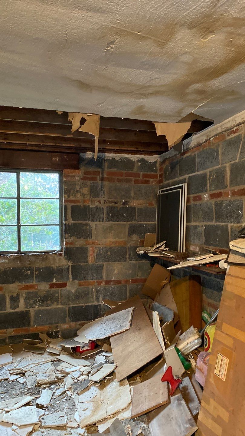 Arlington: CertainTeed Landmark Pro Designer Shingles in Max Def Burnt Sienna by RM Banning, Inc.