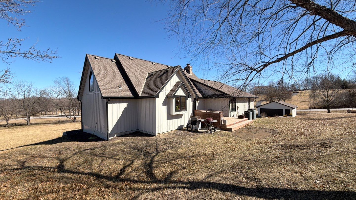 Craneboard Siding and Cedar Renditions Installation in Liberty Mo by EEC Windows, Siding & Roofing