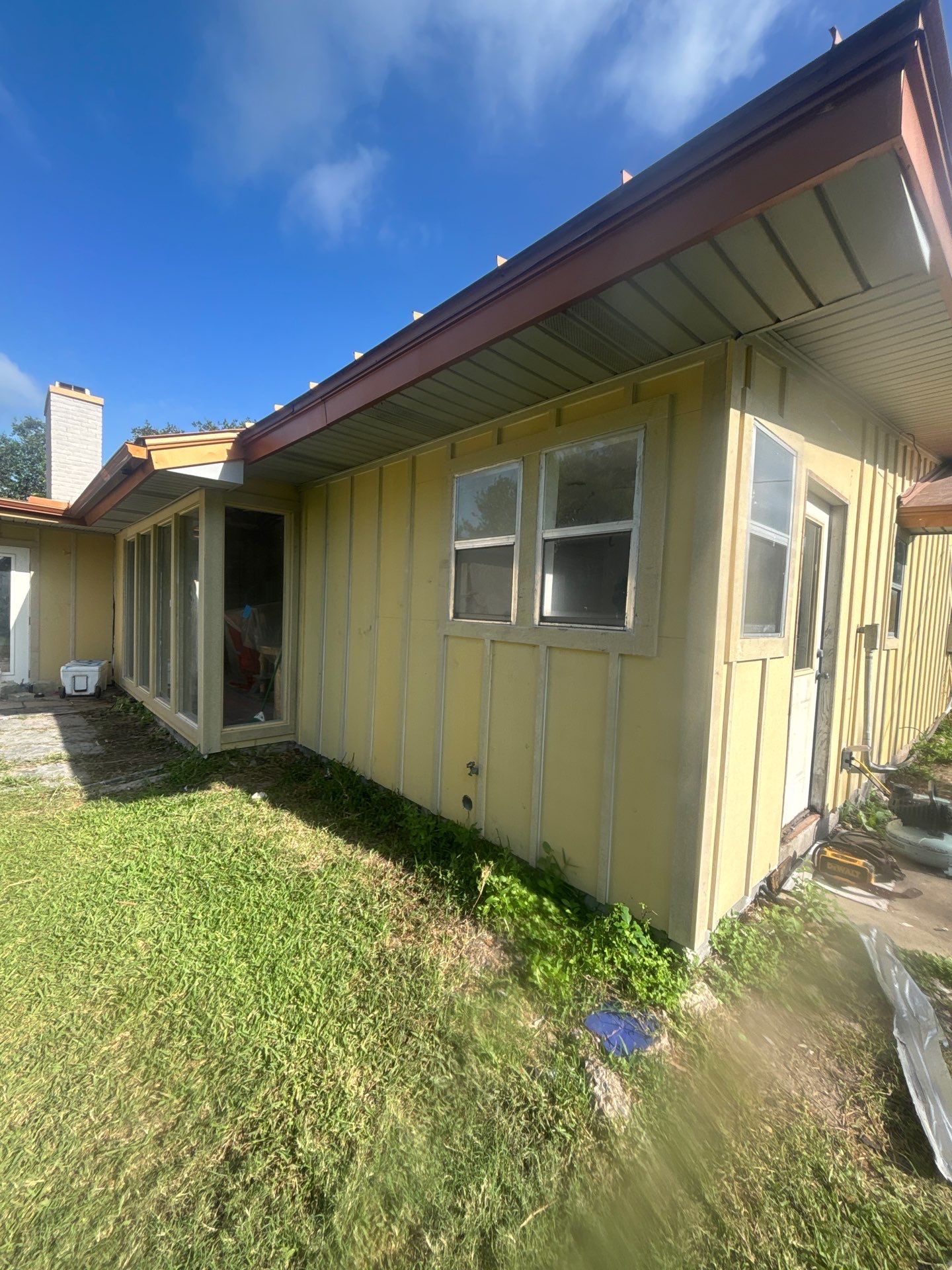 Taft Country Home Updated by Bayfront Roofing and Construction