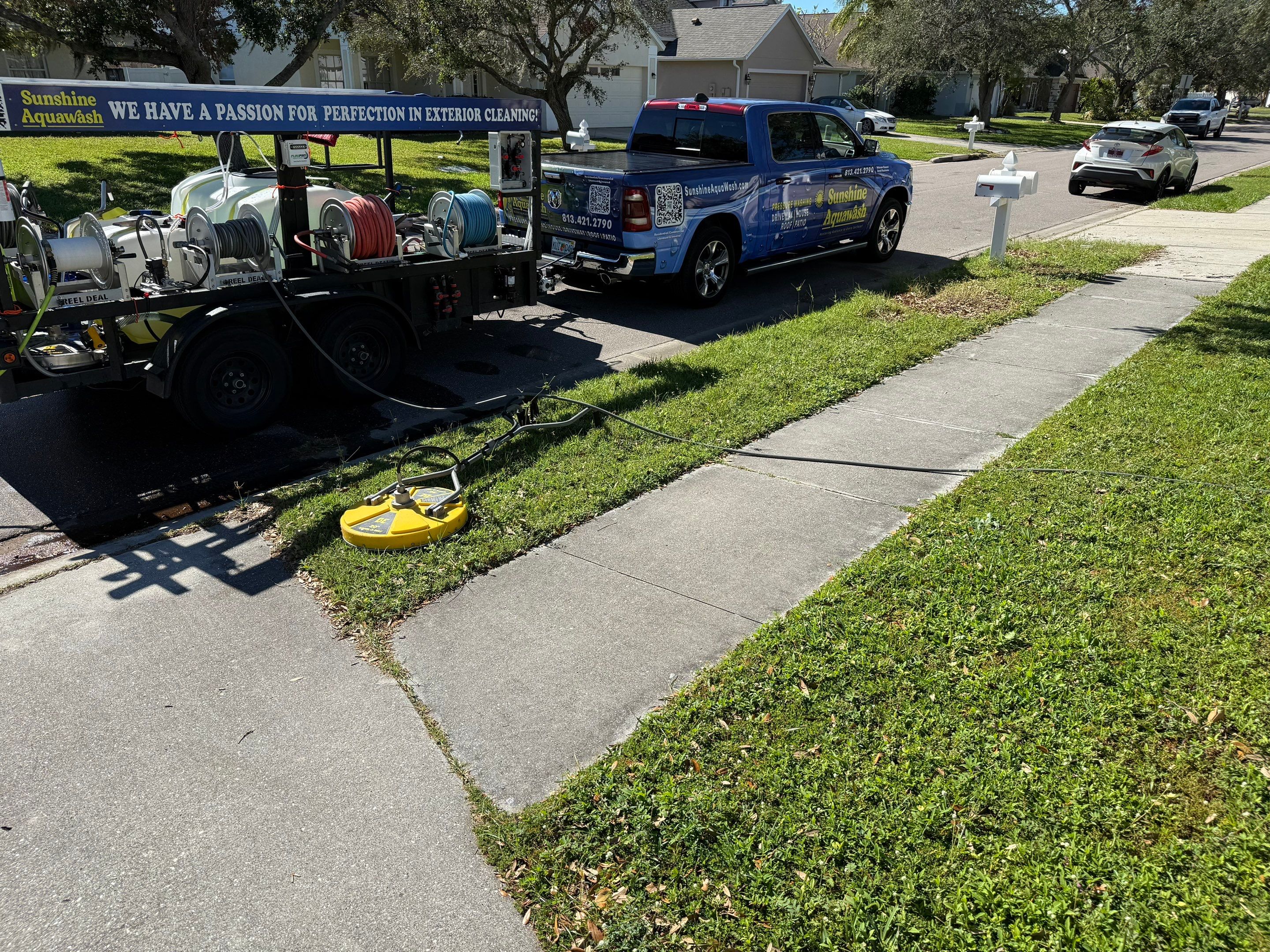Complete Exterior Cleaning – Driveway, House Wash & More in Palmetto, FL by Sunshine AquaWash