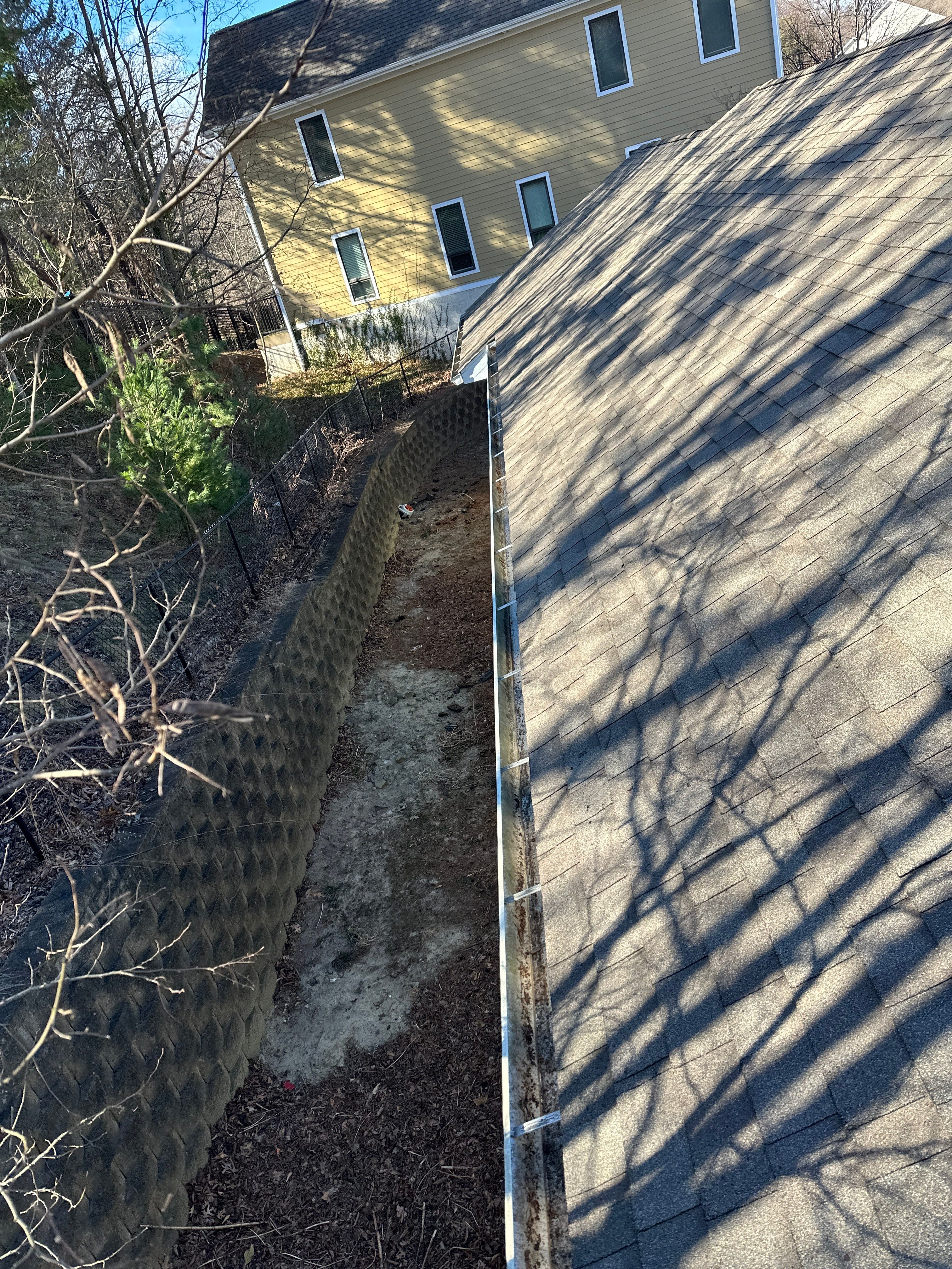 Commercial gutter cleaning Asheville after photo with clean gutters