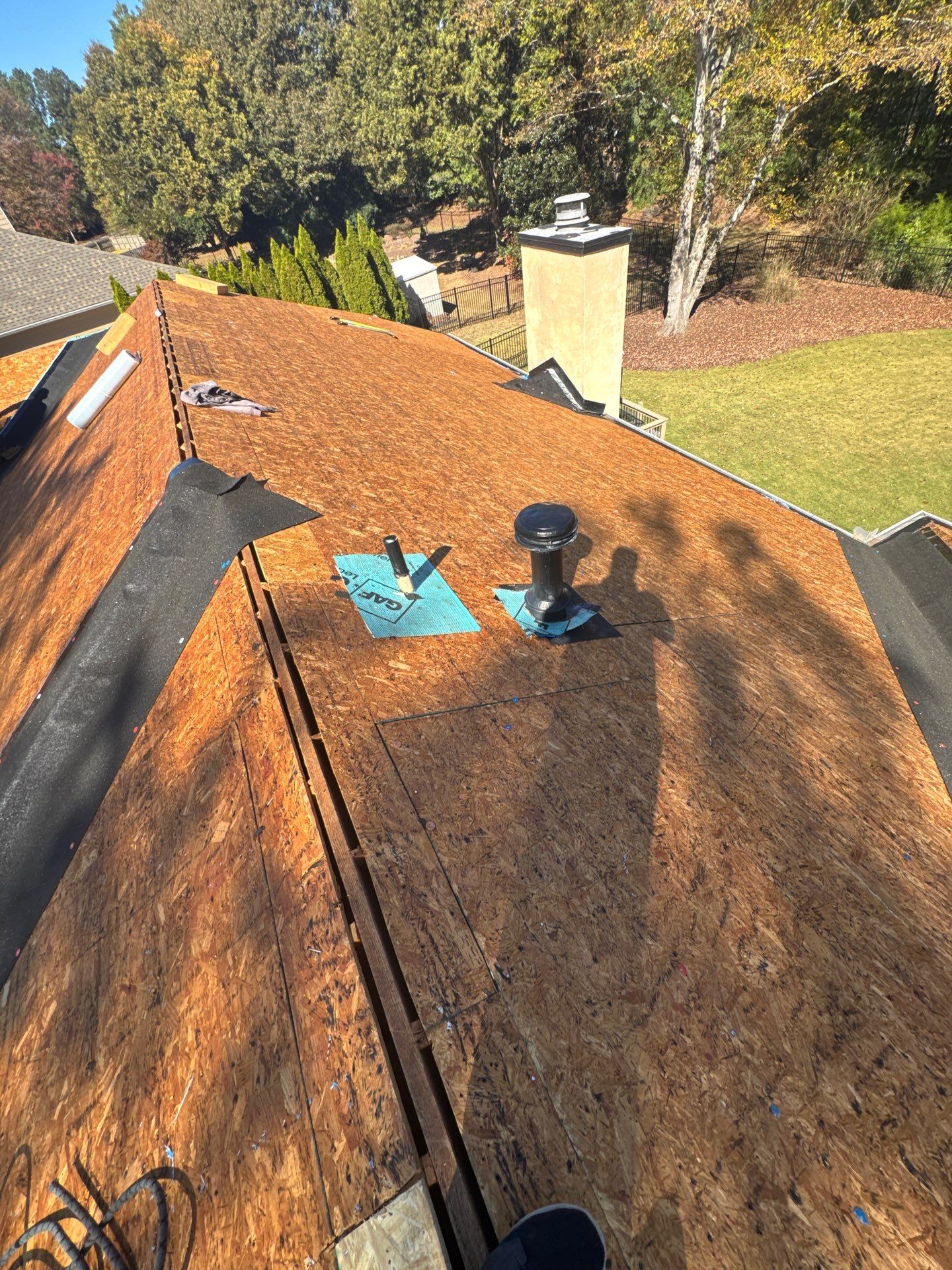 GAF Natural Shadow - Charcoal by Elite Roofing LLC