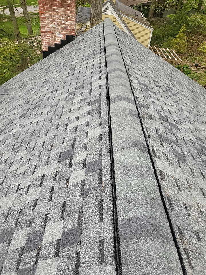 ATLAS PINNACLE COLOR: HEARTHSTONE DRIP EDGE: WHITE by Eagle Eye Roofing