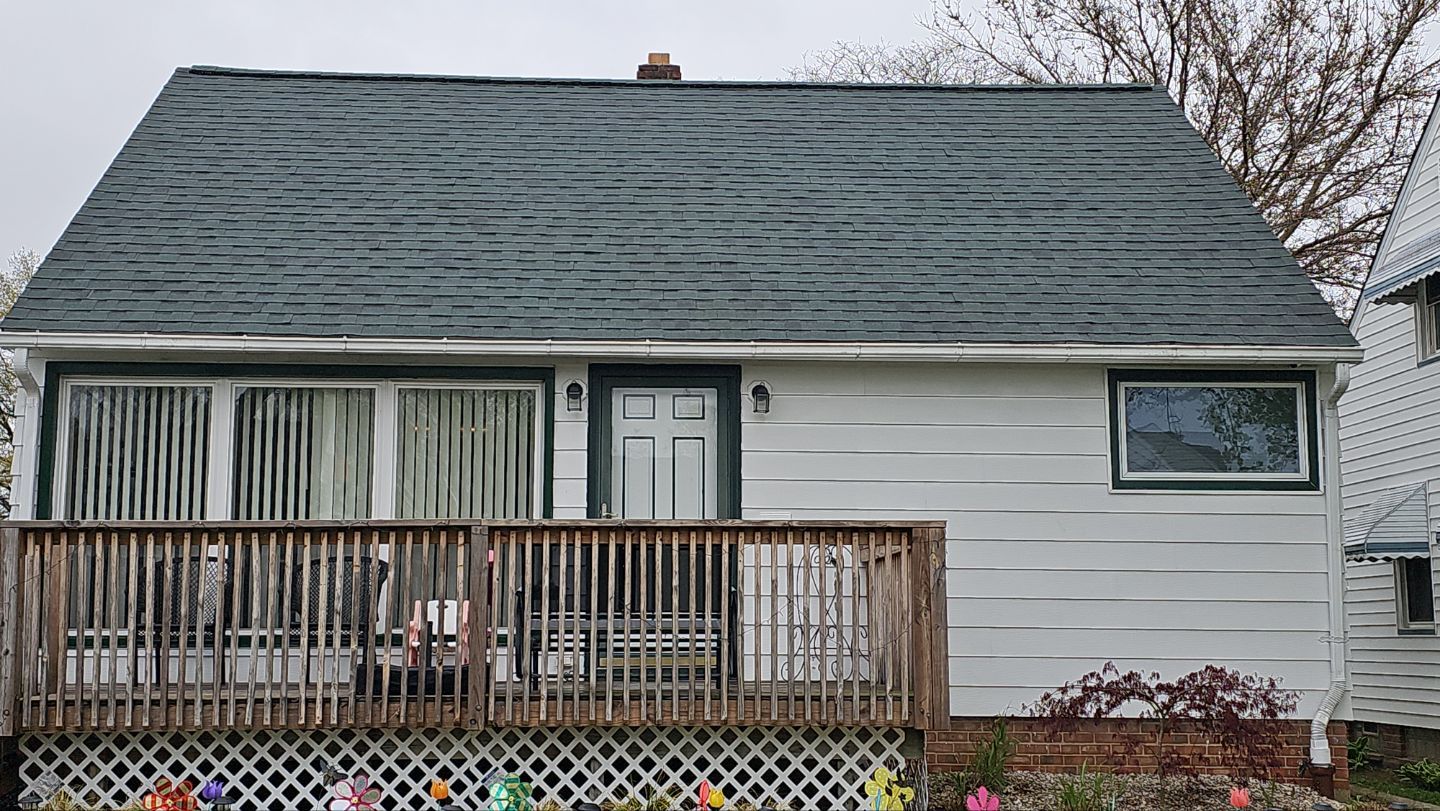 Atlas Pinnacle, Color, Woodland Green, Drip Edge, Color, White by Eagle Eye Roofing