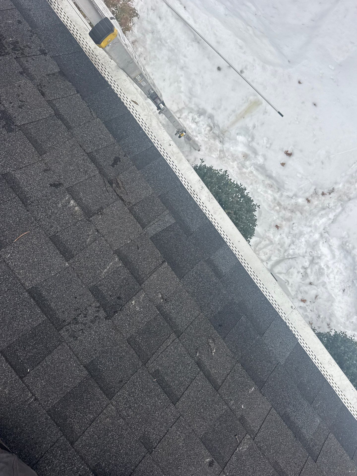 Ice Dam Removal & Snow Removal in Billerica, MA  by Mighty Dog Roofing of Greater Middlesex County