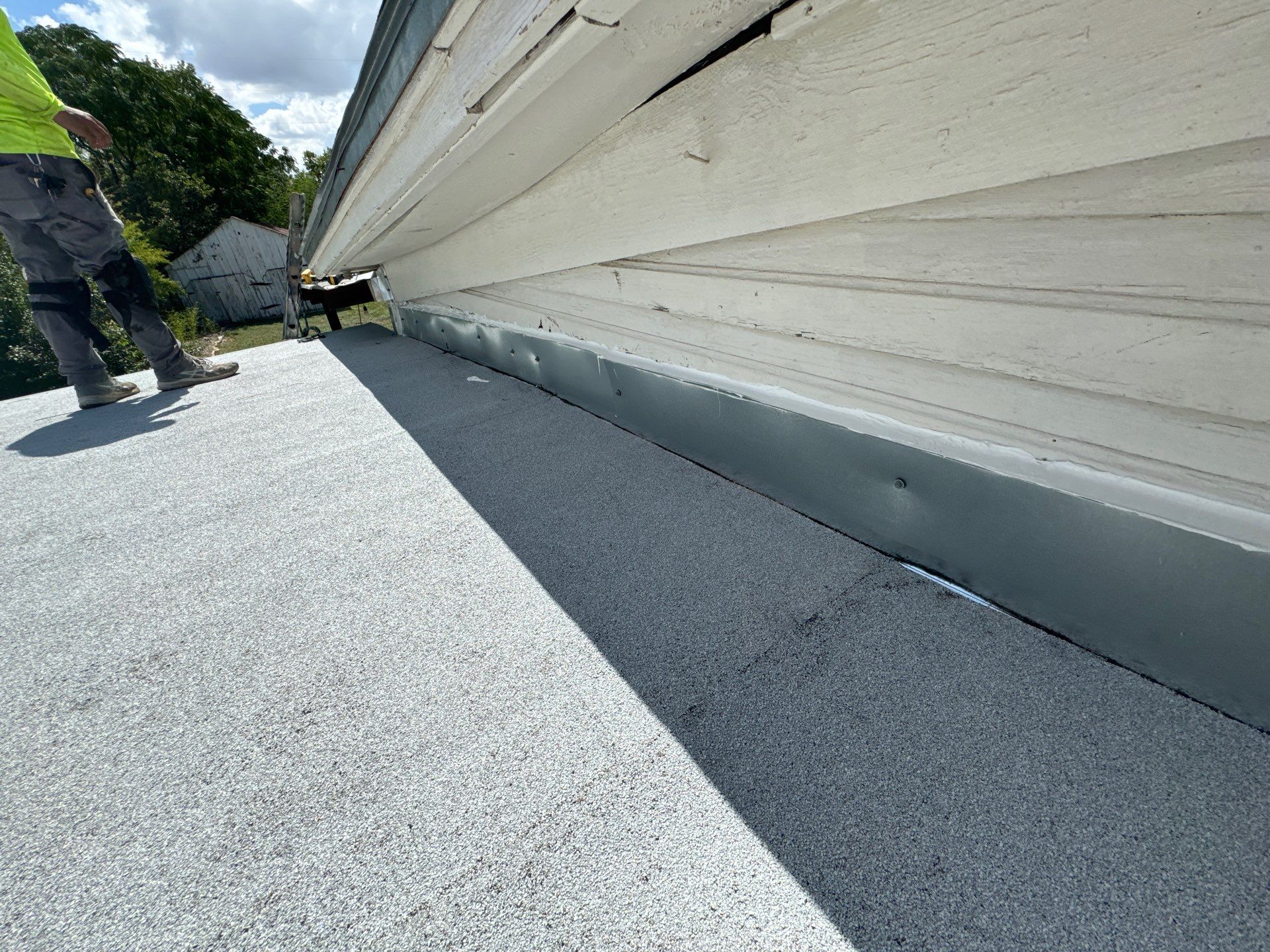 Flat Roof Repair - 78202 | San Antonio Roofing Company by Rox Roofing