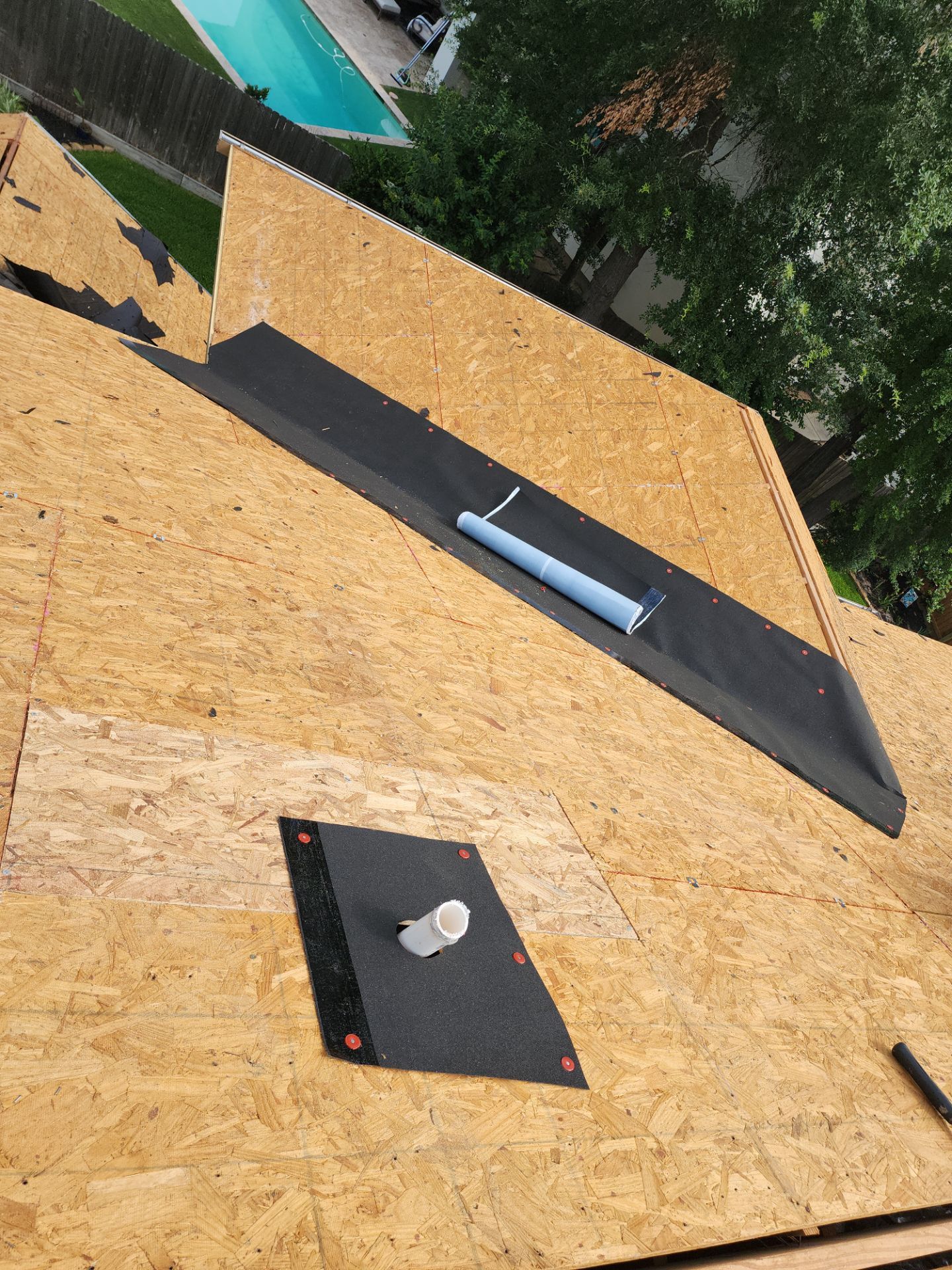 Residential Roofing Installation using Owen's Corning Duration (Lifetime) Shingles by Roof Repair Company