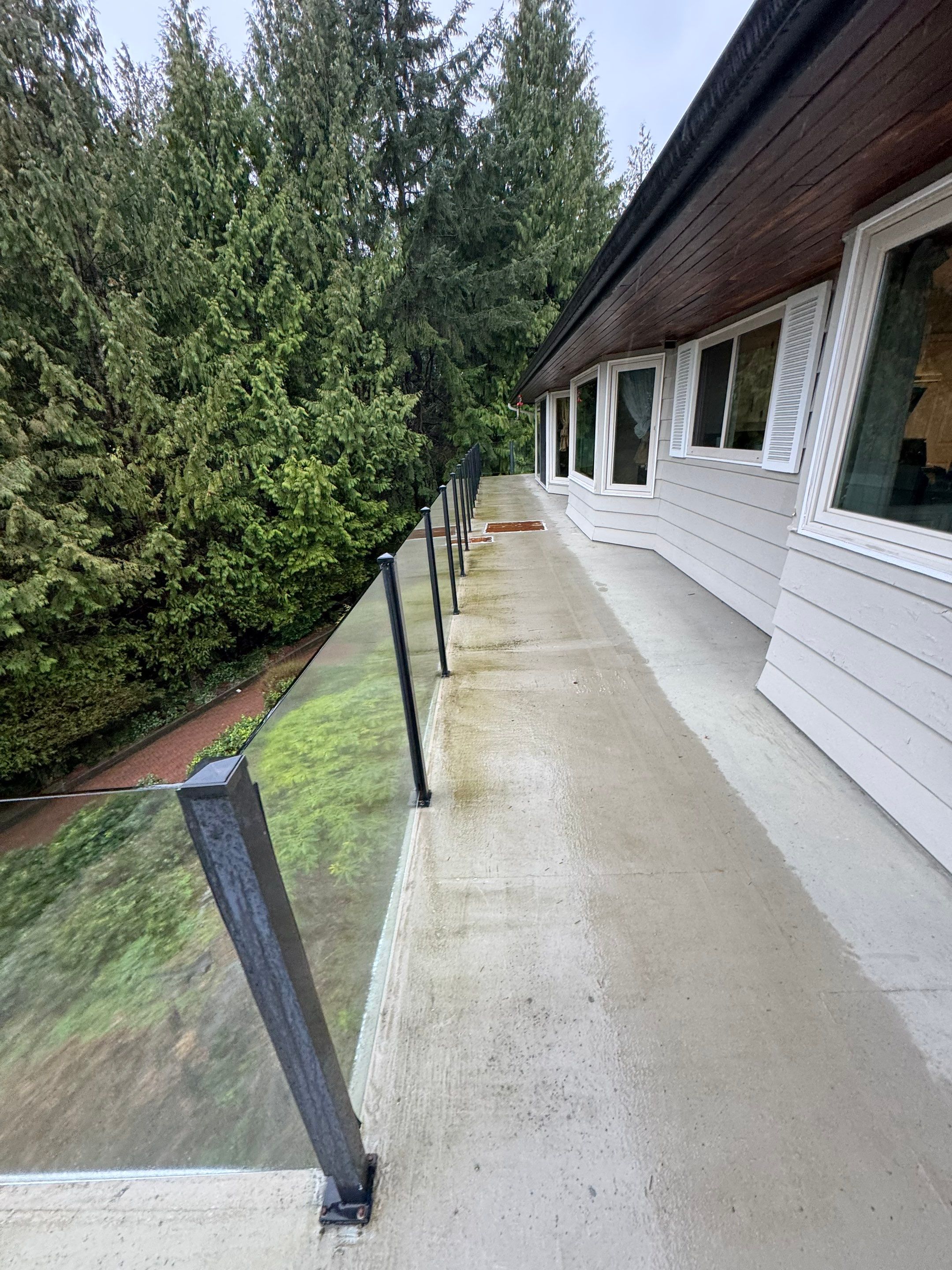 Repair Rotten Deck In West Vancouver  by YVR Construction Group
