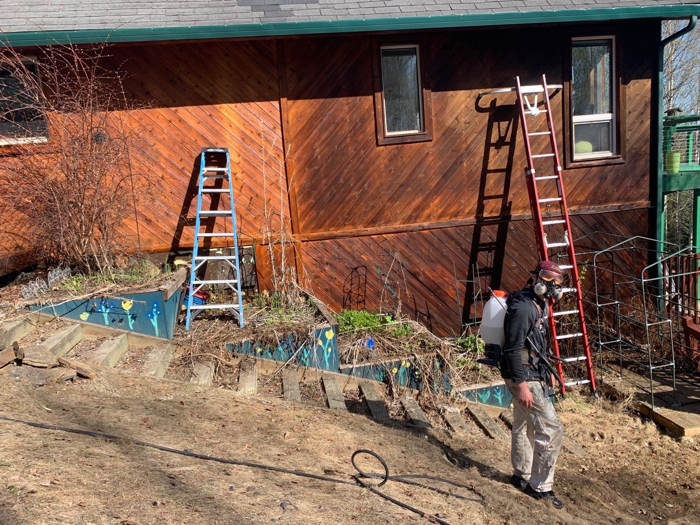 Wood Siding Restoration by Midnight Sun Painting