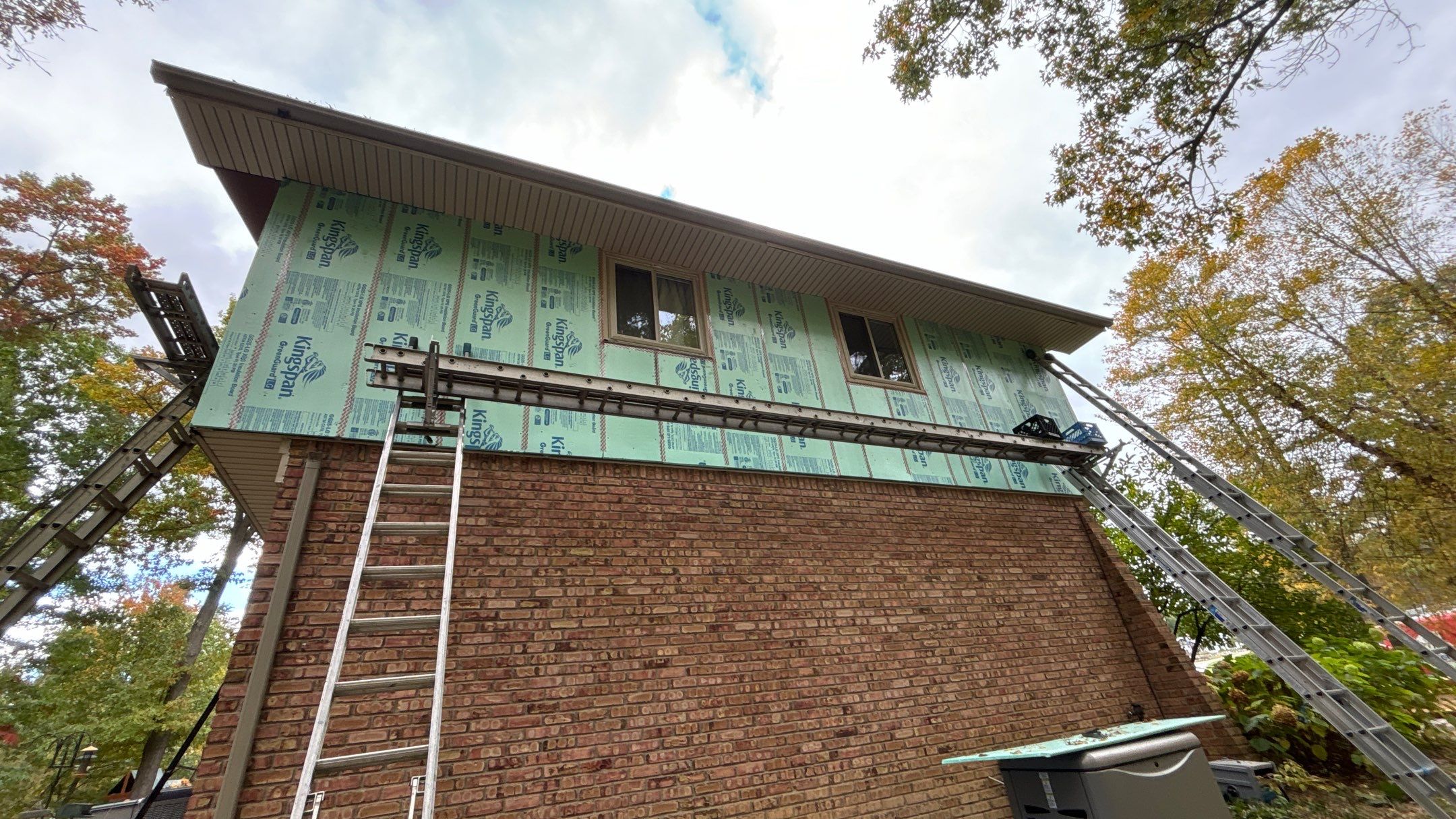 Siding Replacement using Alside Charter Oak D4.5" by 180 Contractors