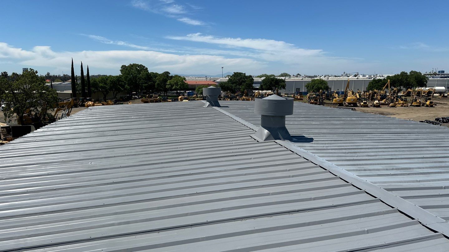 MR Roofing system using Conklin BenchPly system with PUMA top coat by Straight Edge Roofing Inc