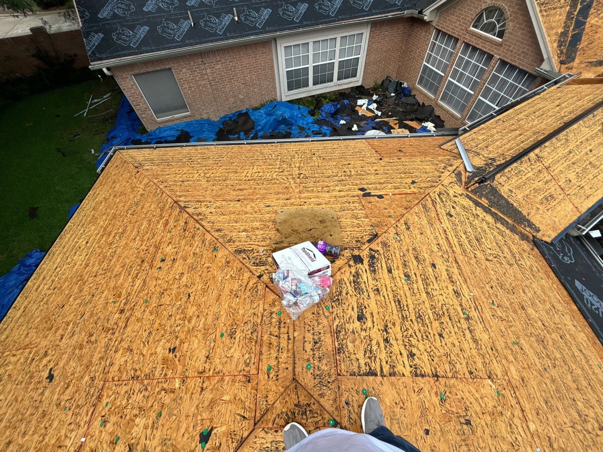 Residential Roofing Installation using Owen's Corning Duration (Lifetime) Shingles by Roof Repair Company