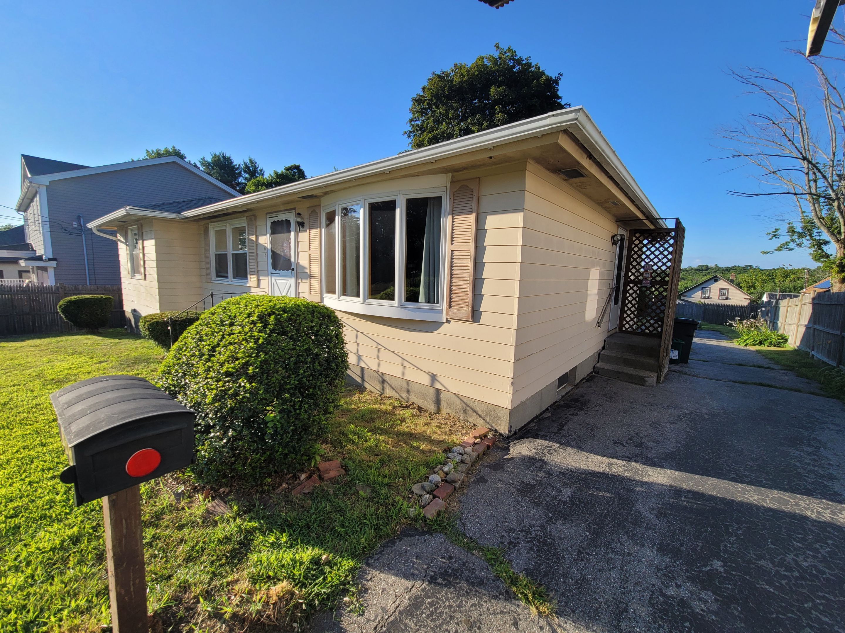 Siding Installation using Everlast Composite Siding by UBrothers Construction